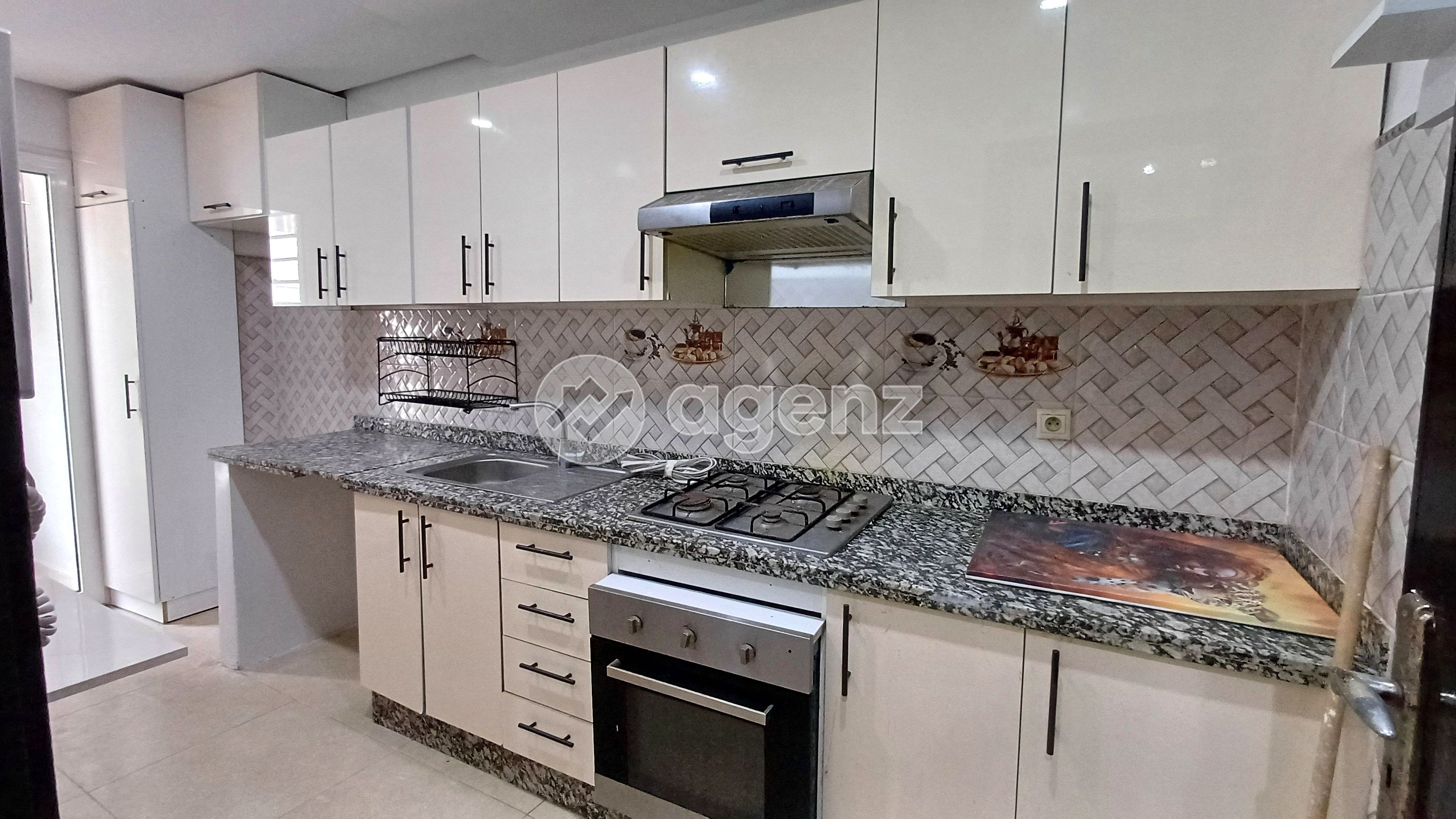 Charmant Appartement de 2 chambres à vendre à Oulfa — 4