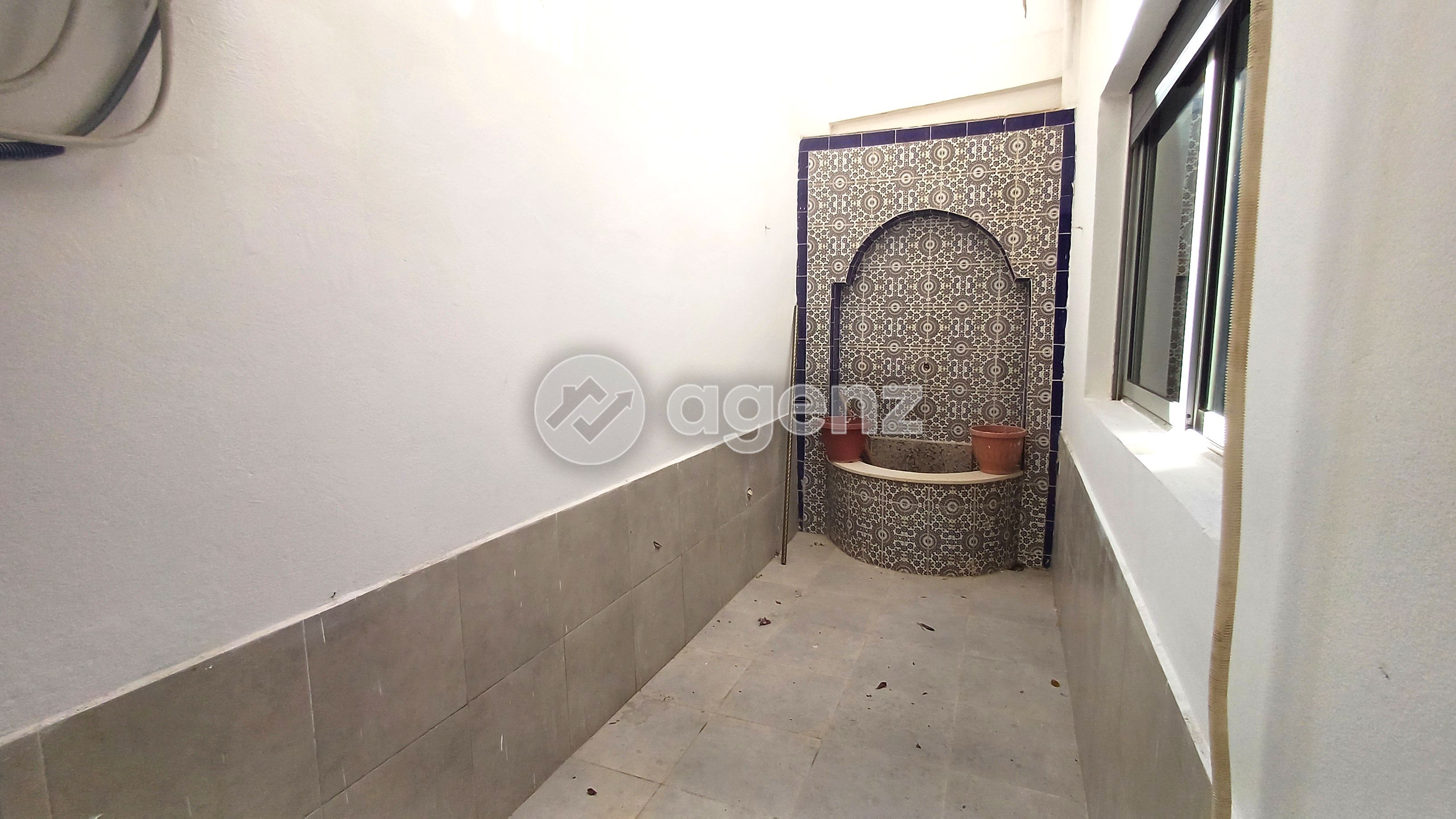 APPARTEMENT REFAIT À NEUF AVEC TERRASSE À MOULAY YOUSSEF — 5