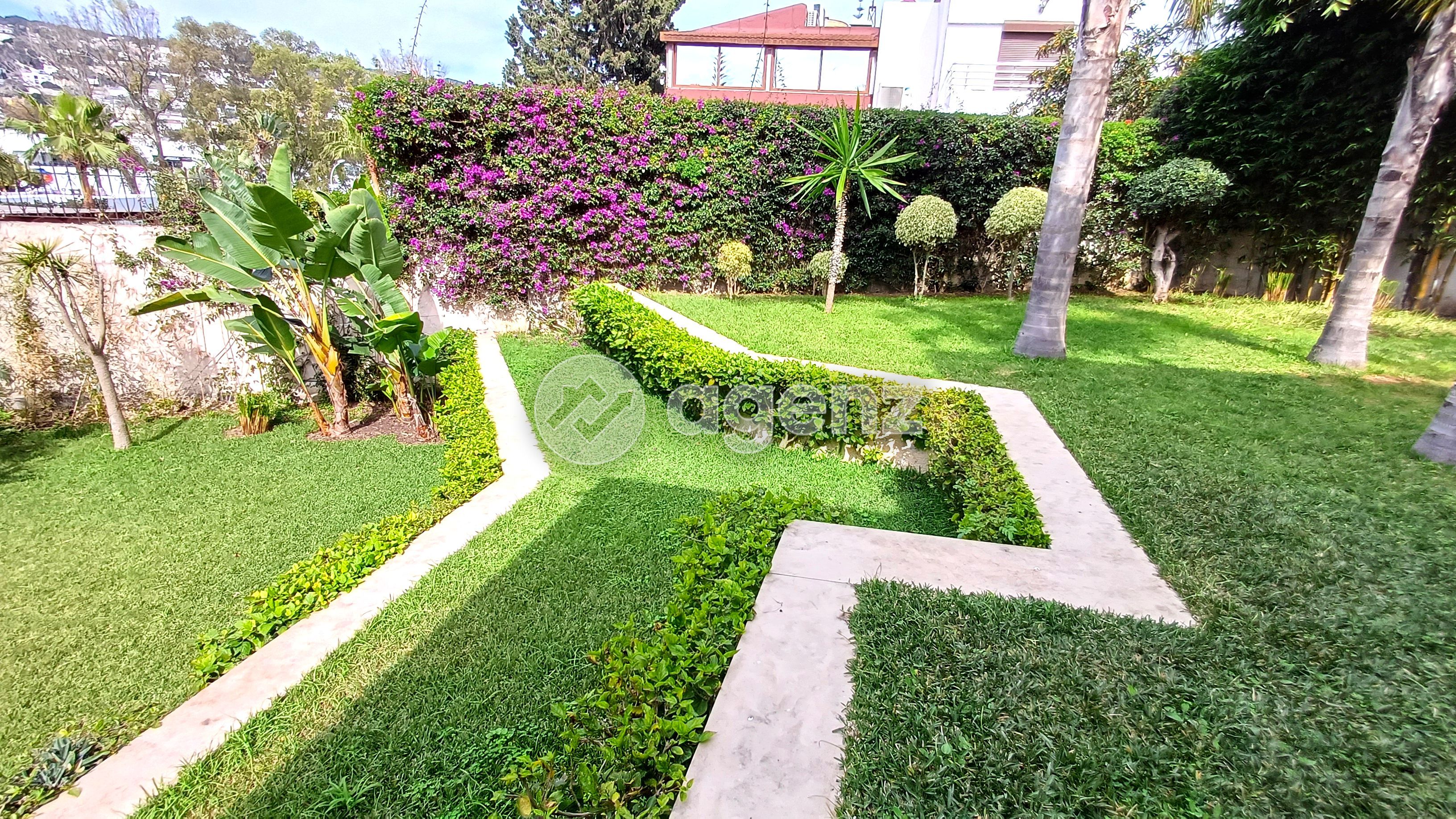 Superbe Villa de 4 chambres à vendre à Californie — 2