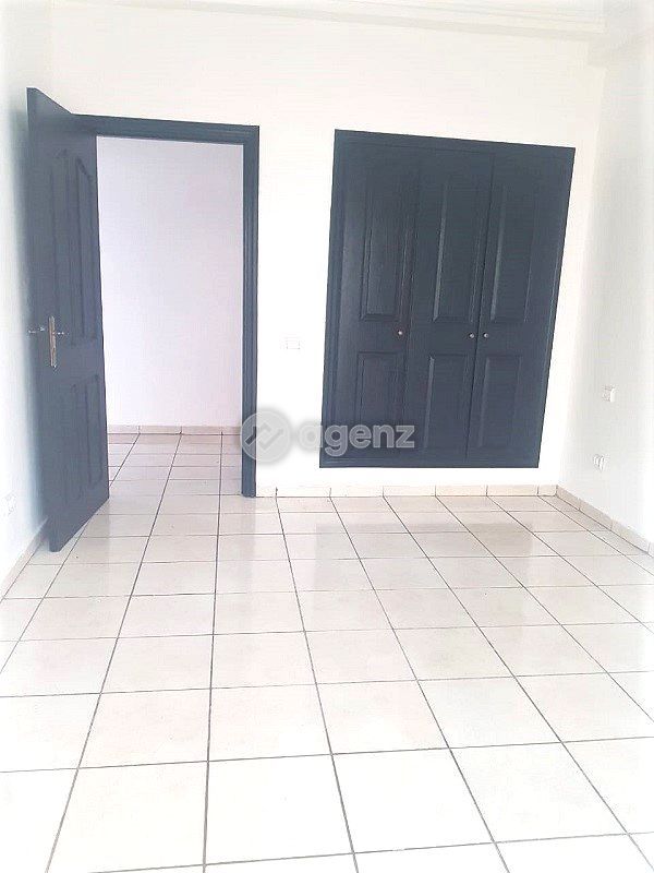 Appartement à louer à Bourgogne Est — 4