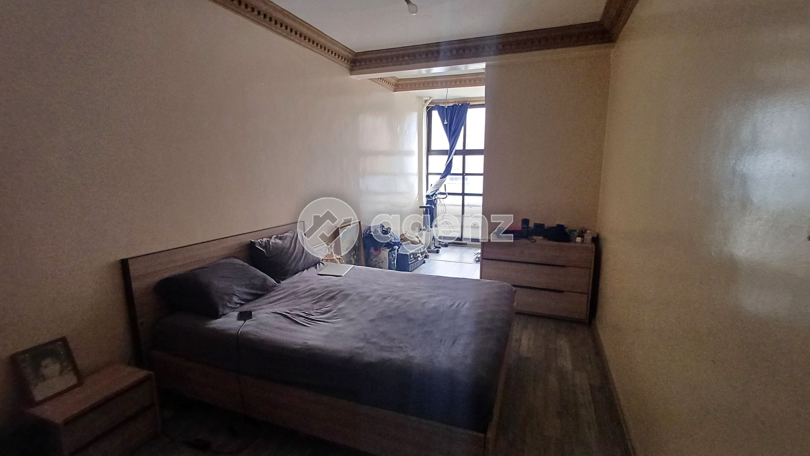 APPARTEMENT SPACIEUX À BOURGOGNE OUEST — 2