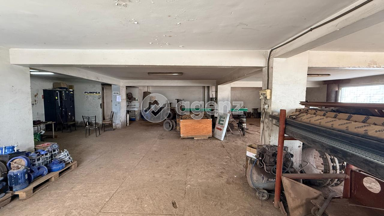 Local industriel pour exploitation - Boostez votre activité — 4