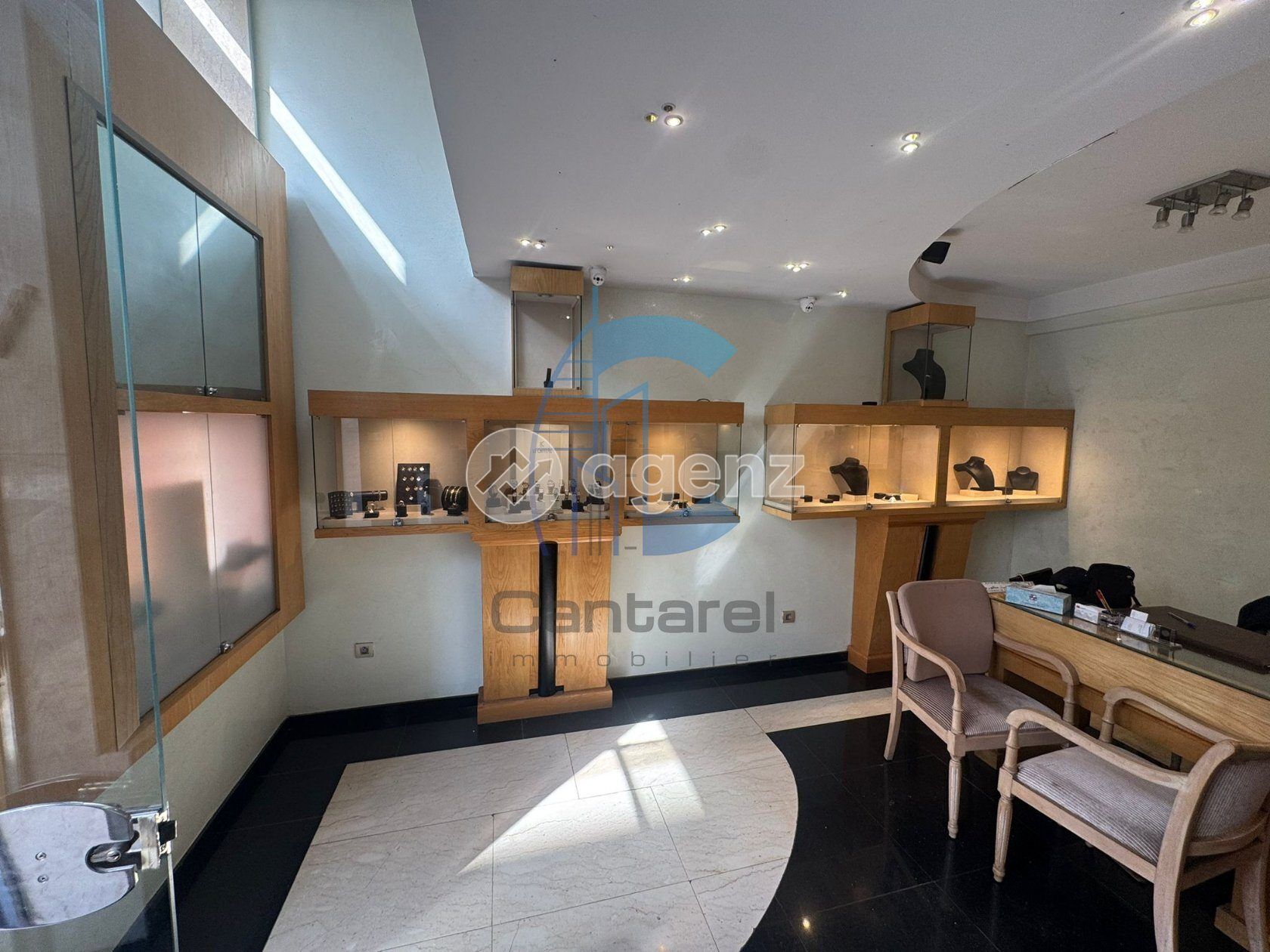Bureau — Casablanca — 2