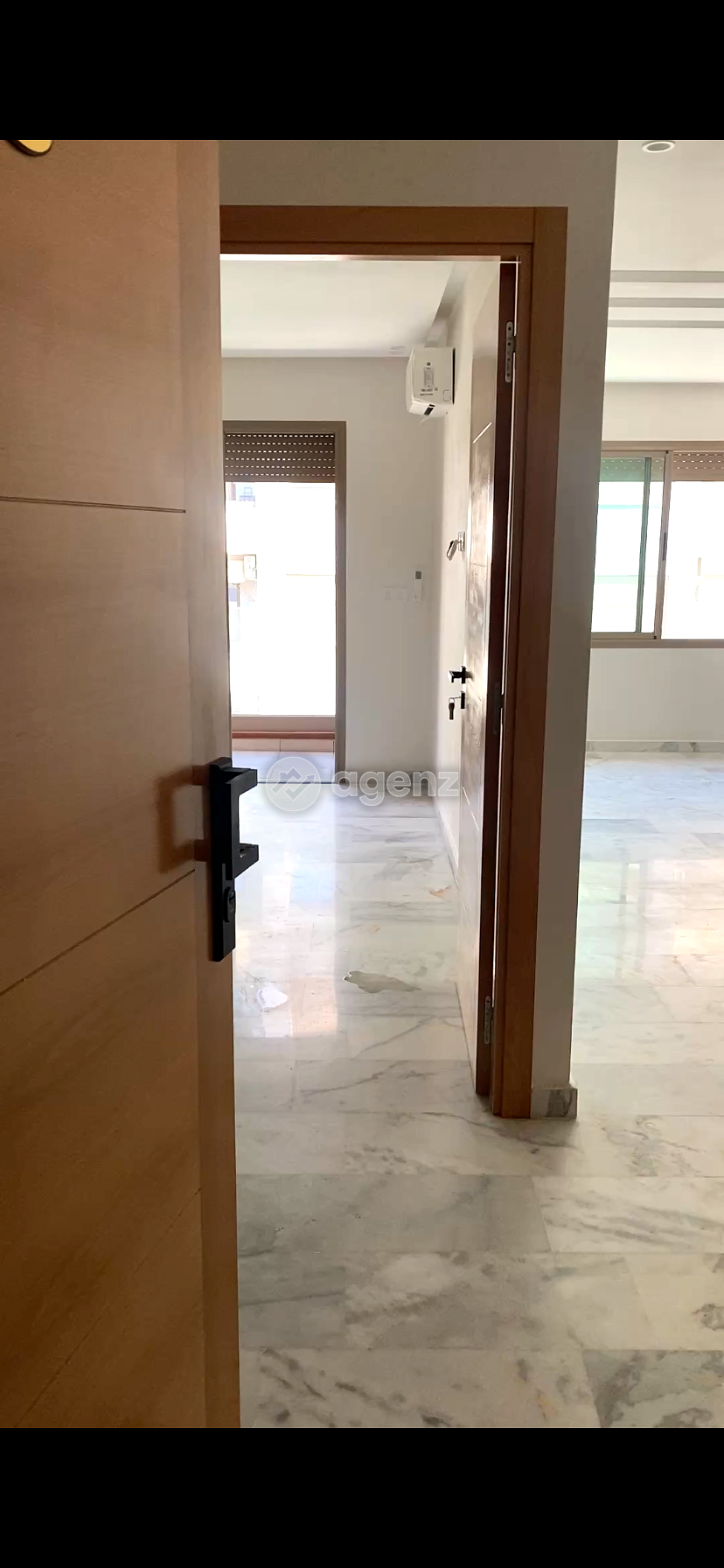 Superbe studio 46 M² à Roches Noires (Bd Moulay Ismail)