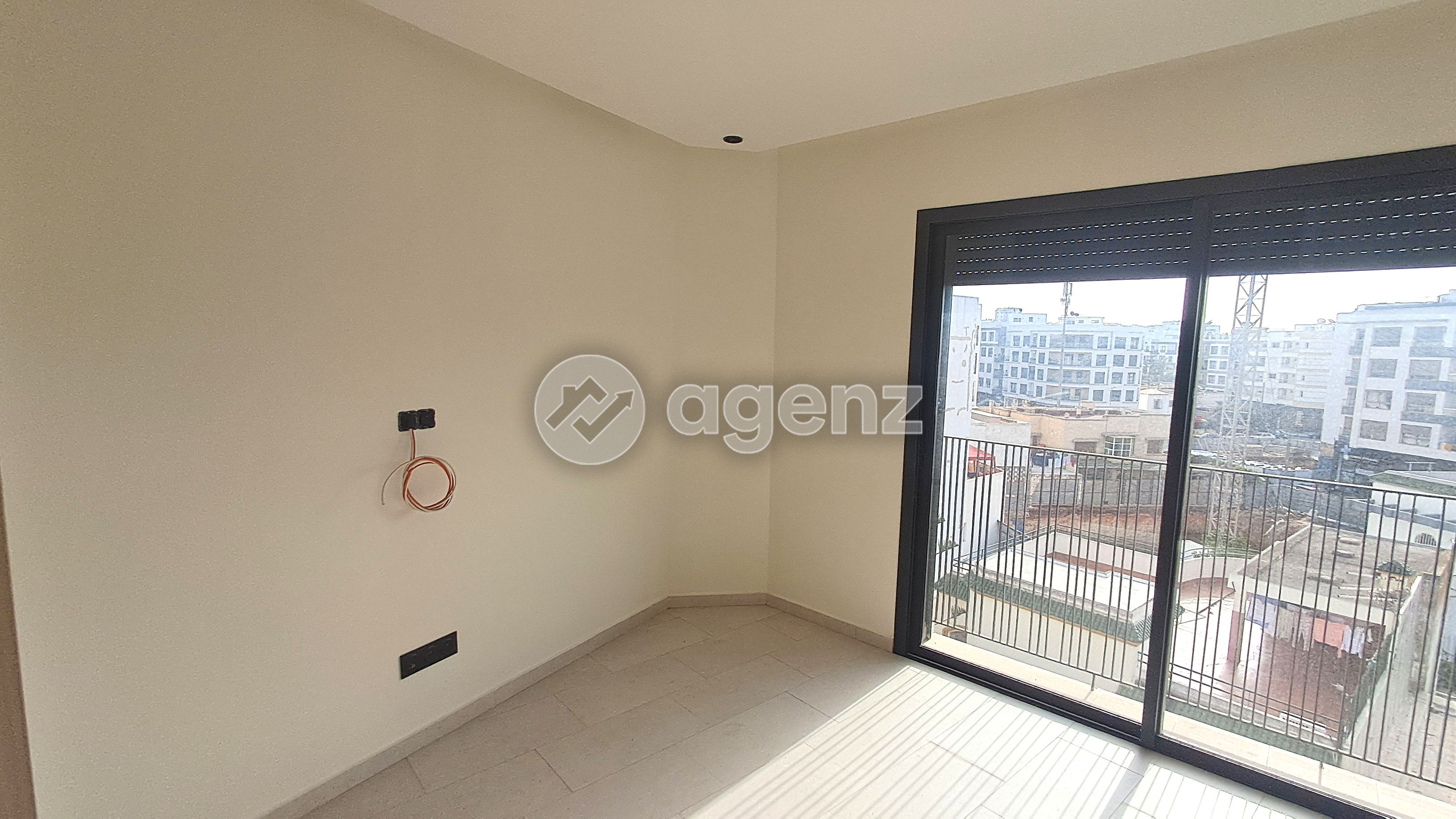 Élégant Appartement de 3 chambres à vendre à Palmier — 2