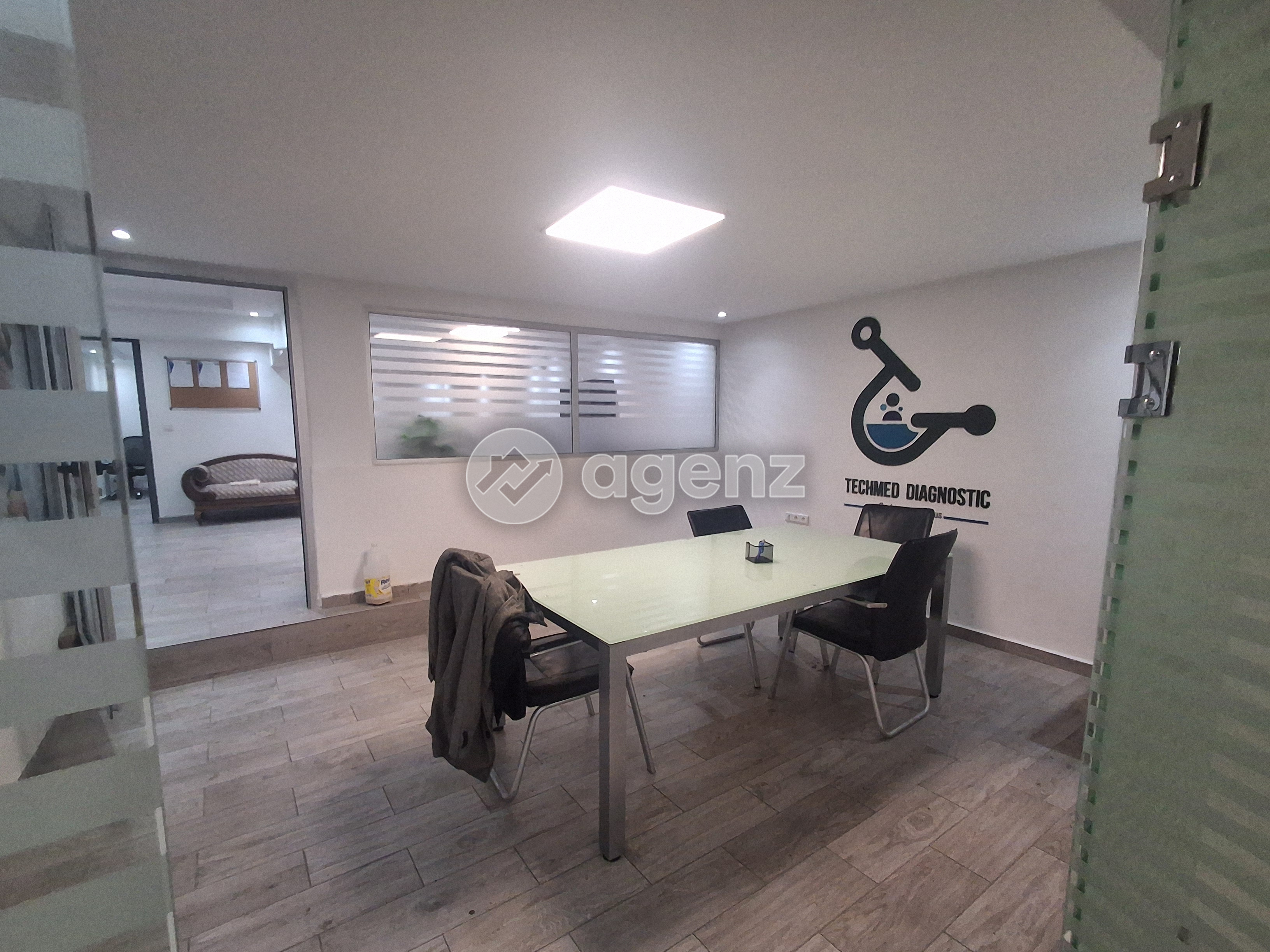 Local commercial – Bureaux aménagés