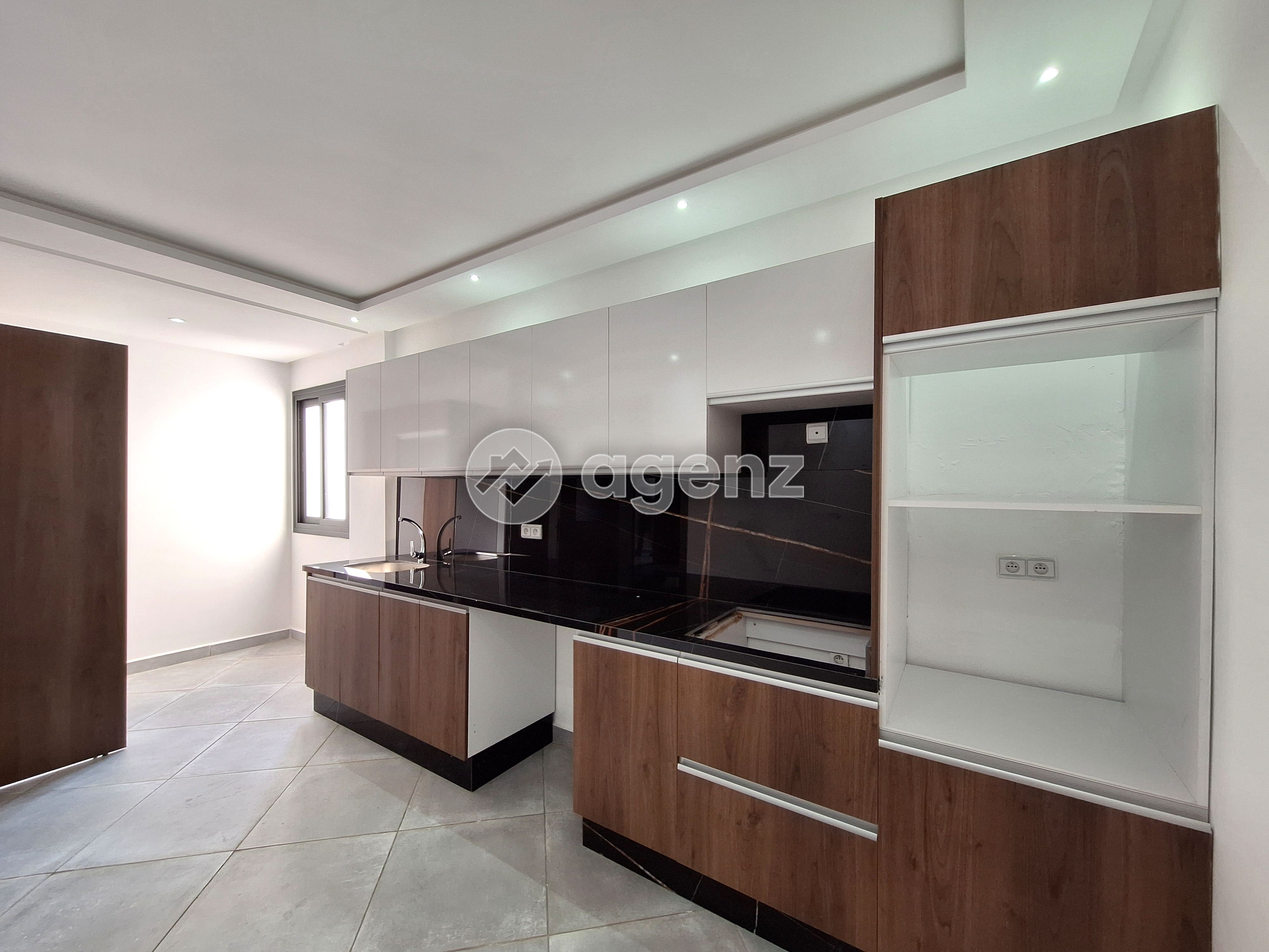 Exceptionnel Appartement de 3 chambres à vendre à DAR Tounsi