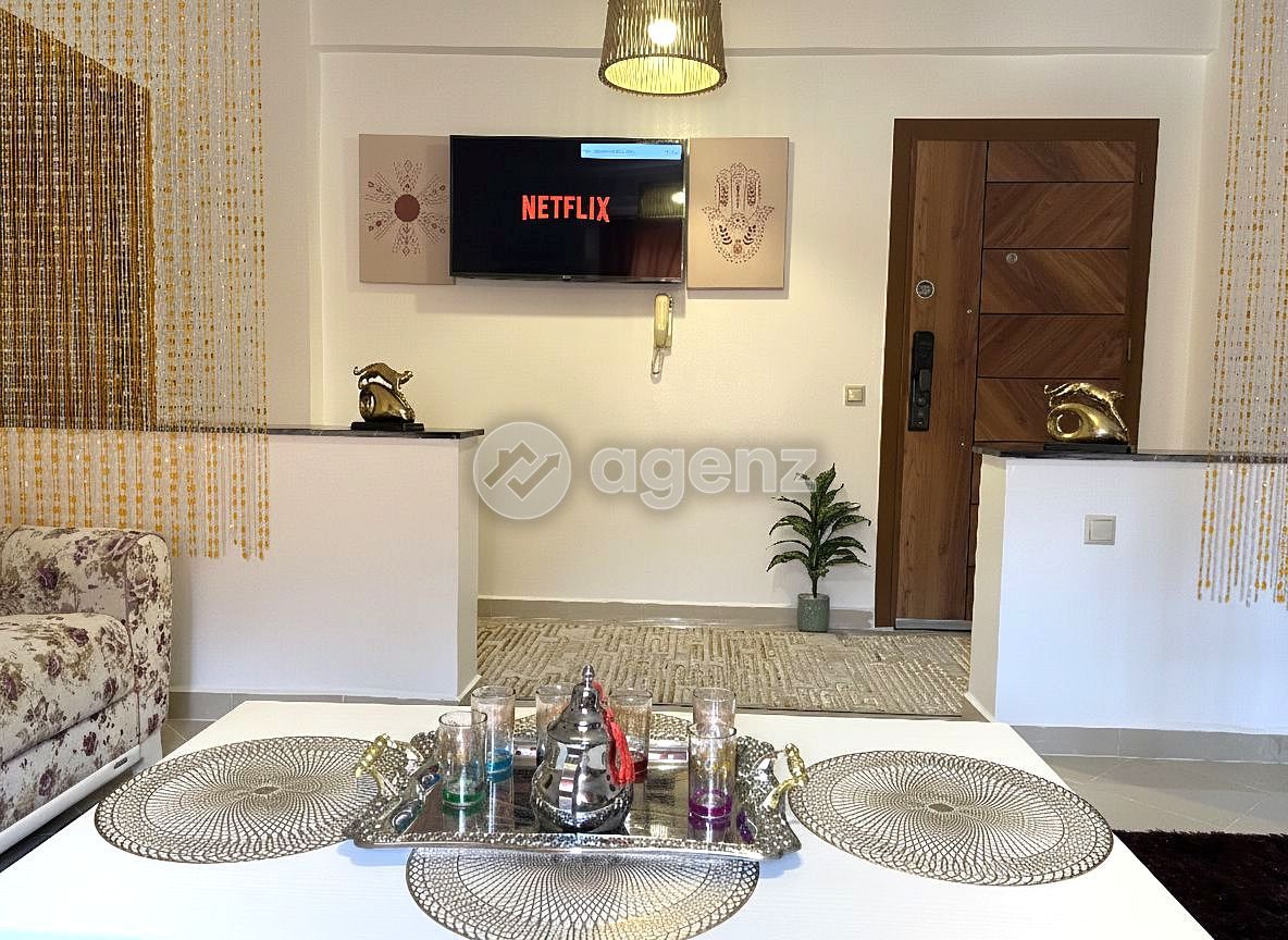 APPARTEMENT REFAIT À NEUF AU CŒUR DE GUÉLIZ — 4