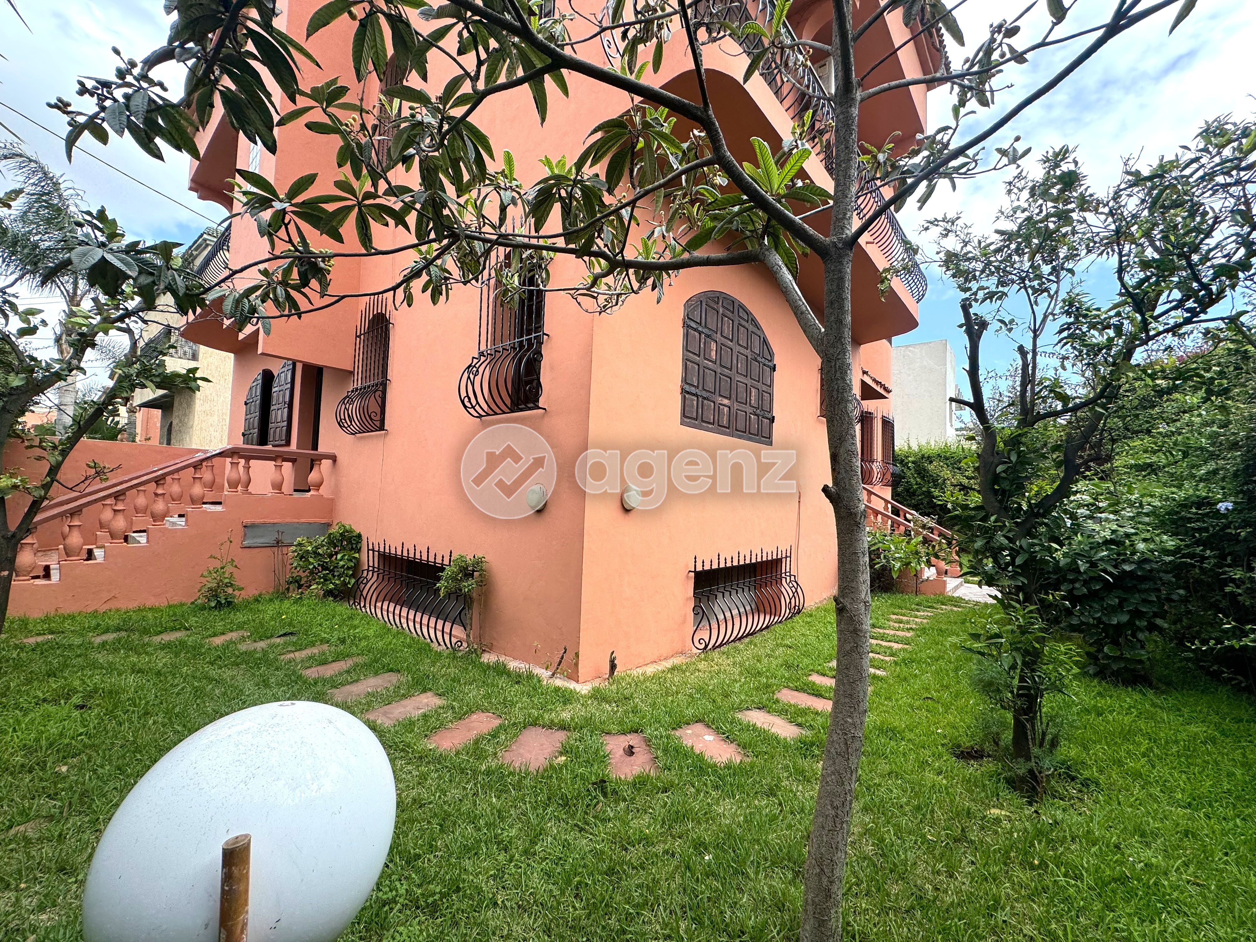 Villa à vendre à Ain Chock
