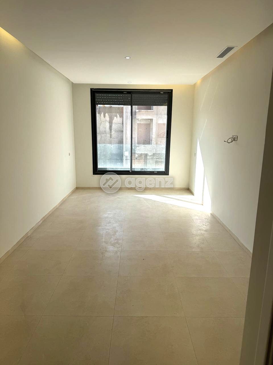 Exceptionnel Appartement de 2 chambres à vendre à Tanja Balia