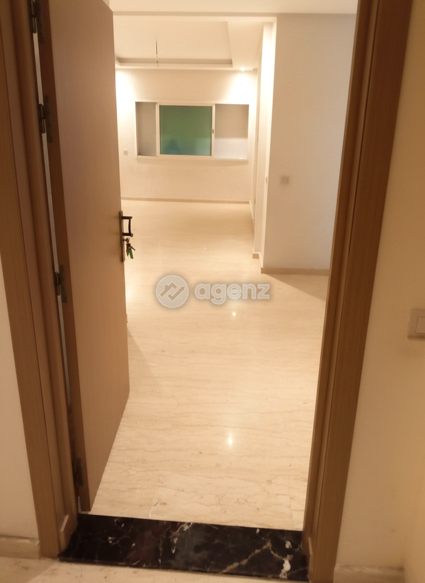 Superbe Appartement de 2 chambres à louer à Aïn Sebaâ