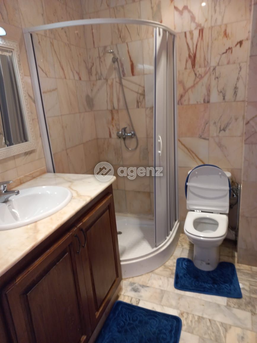 Appartement 240 m² à Hay Alfarah — 3