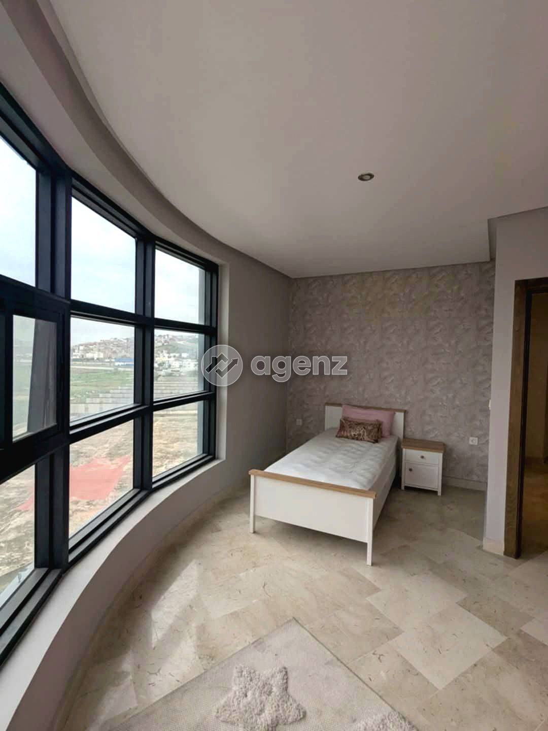 Charmant Appartement de 3 chambres à vendre à Tanger city center — 4