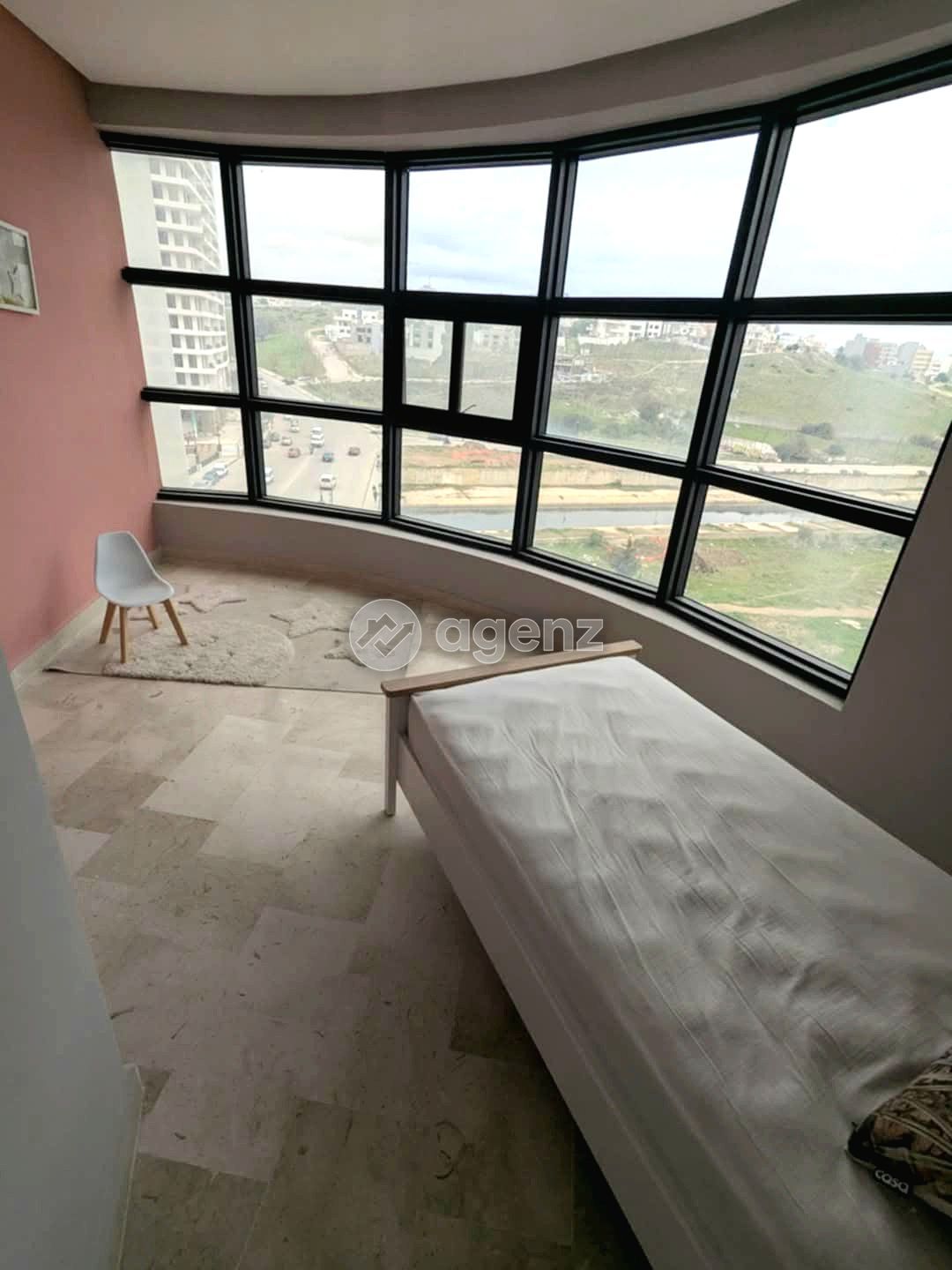 Charmant Appartement de 3 chambres à vendre à Tanger city center — 3
