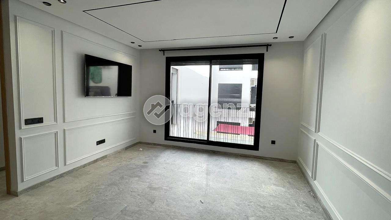 STUDIO 50 M² BD ABDELMOUMEN
