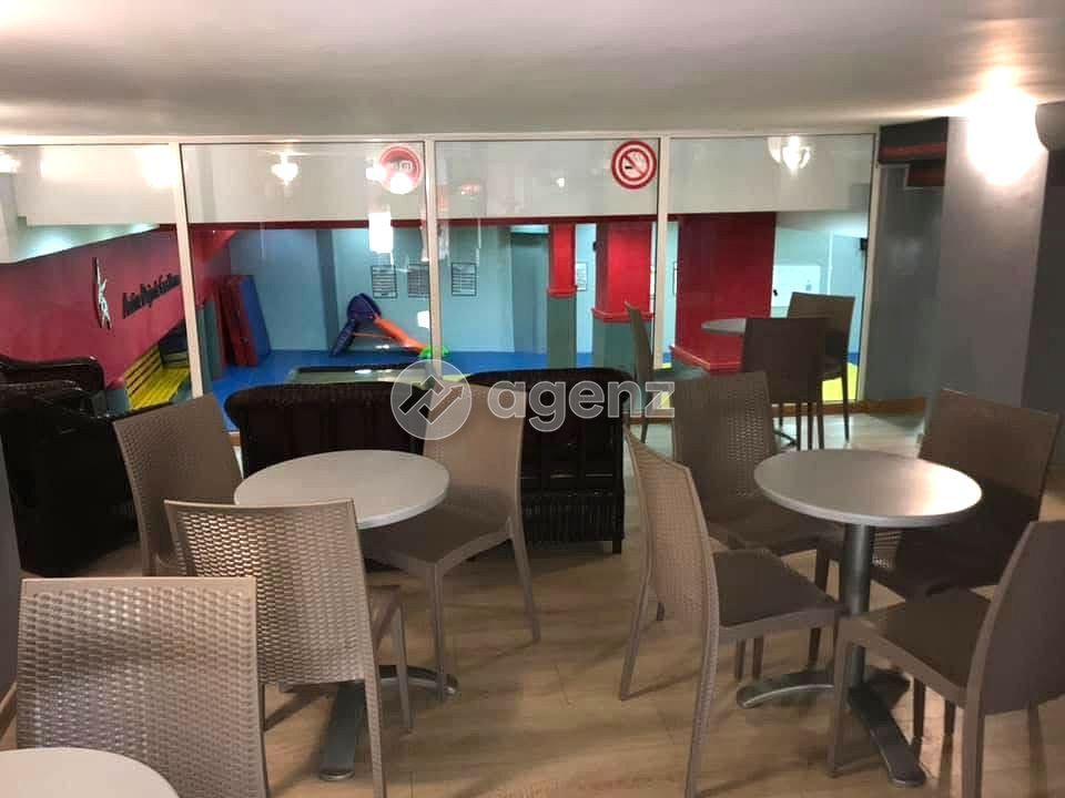 IMPLANTATION STRATÉGIQUE AU CŒUR DE CASABLANCA — 3