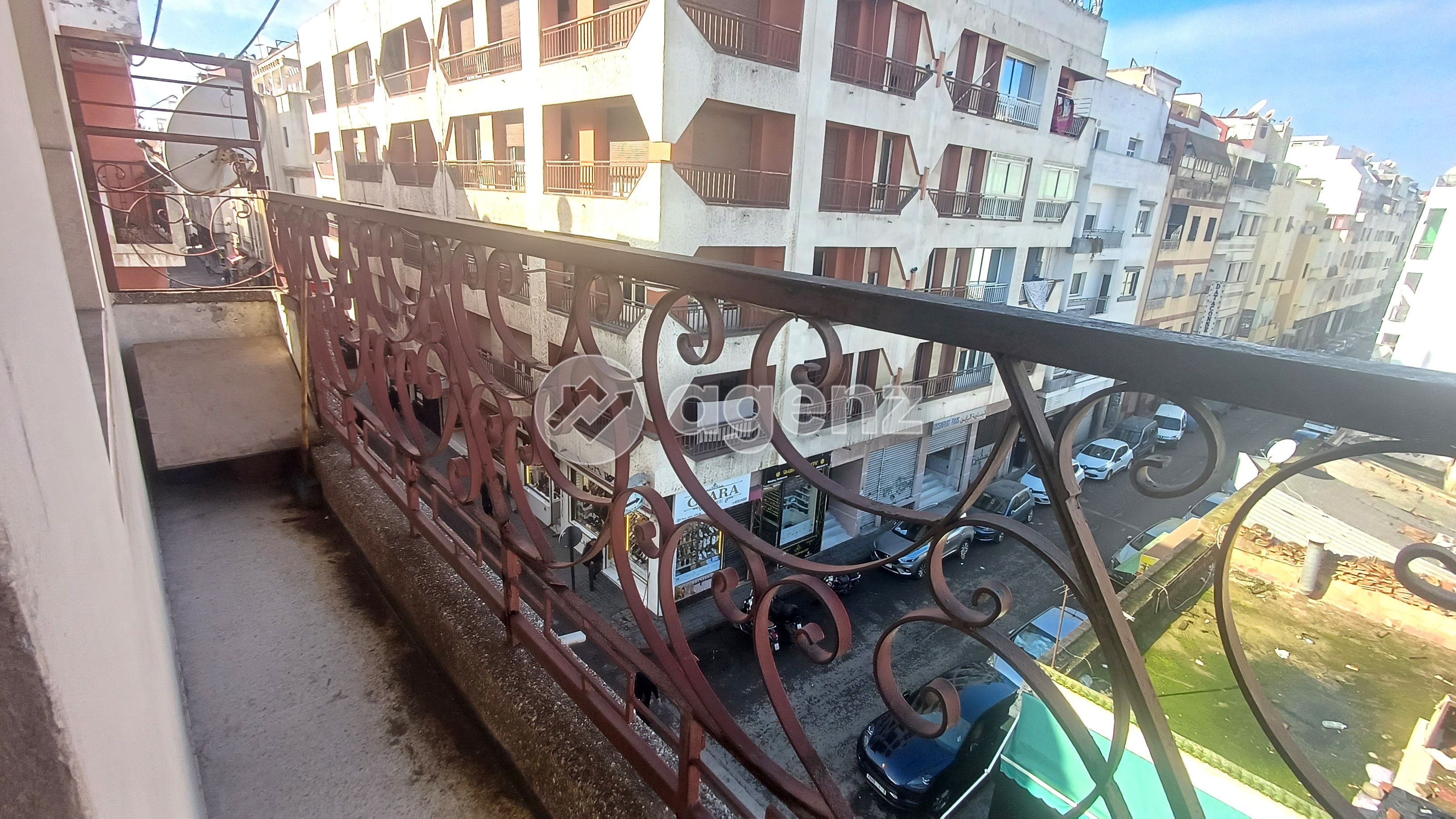 APPARTEMENT MEUBLÉ, DISPONIBLE IMMÉDIATEMENT — 4