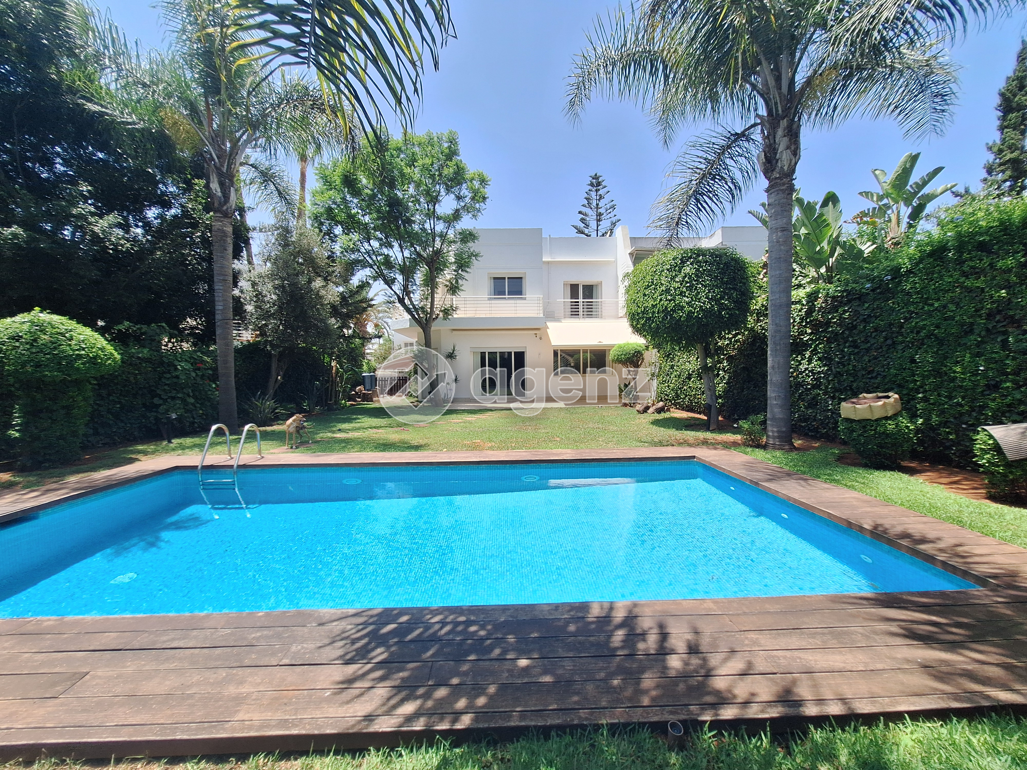 Villa refaite à neuf - Piscine et espaces généreux