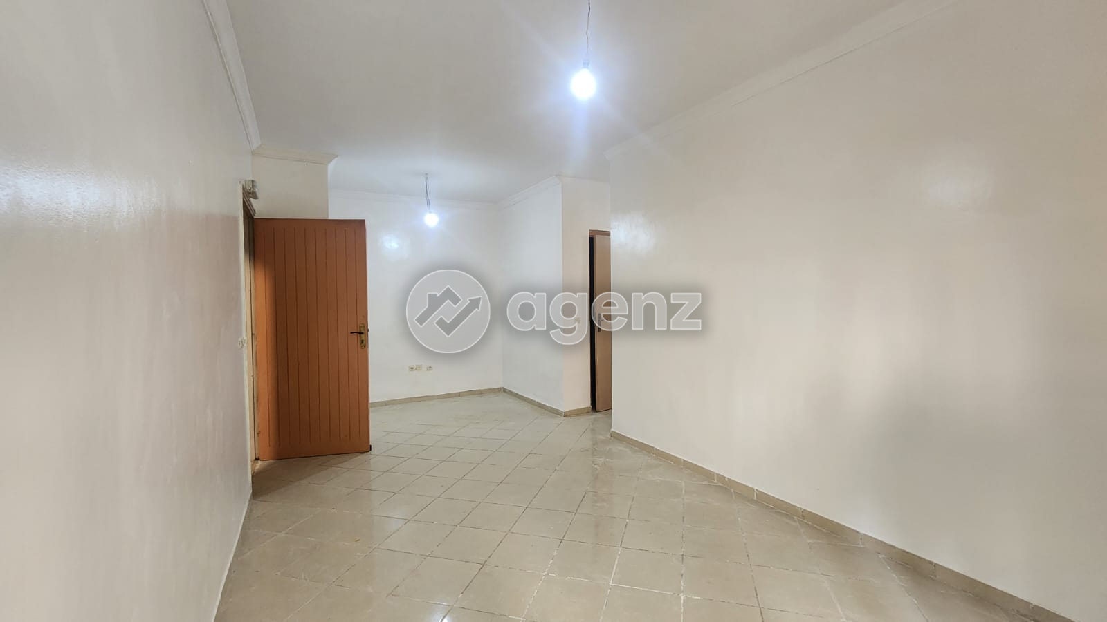 Vidéo de Appartement à rénover selon votre goût - Haut Anza à Haut Anza, Agadir-Ida -Ou-Tanane | Agenz