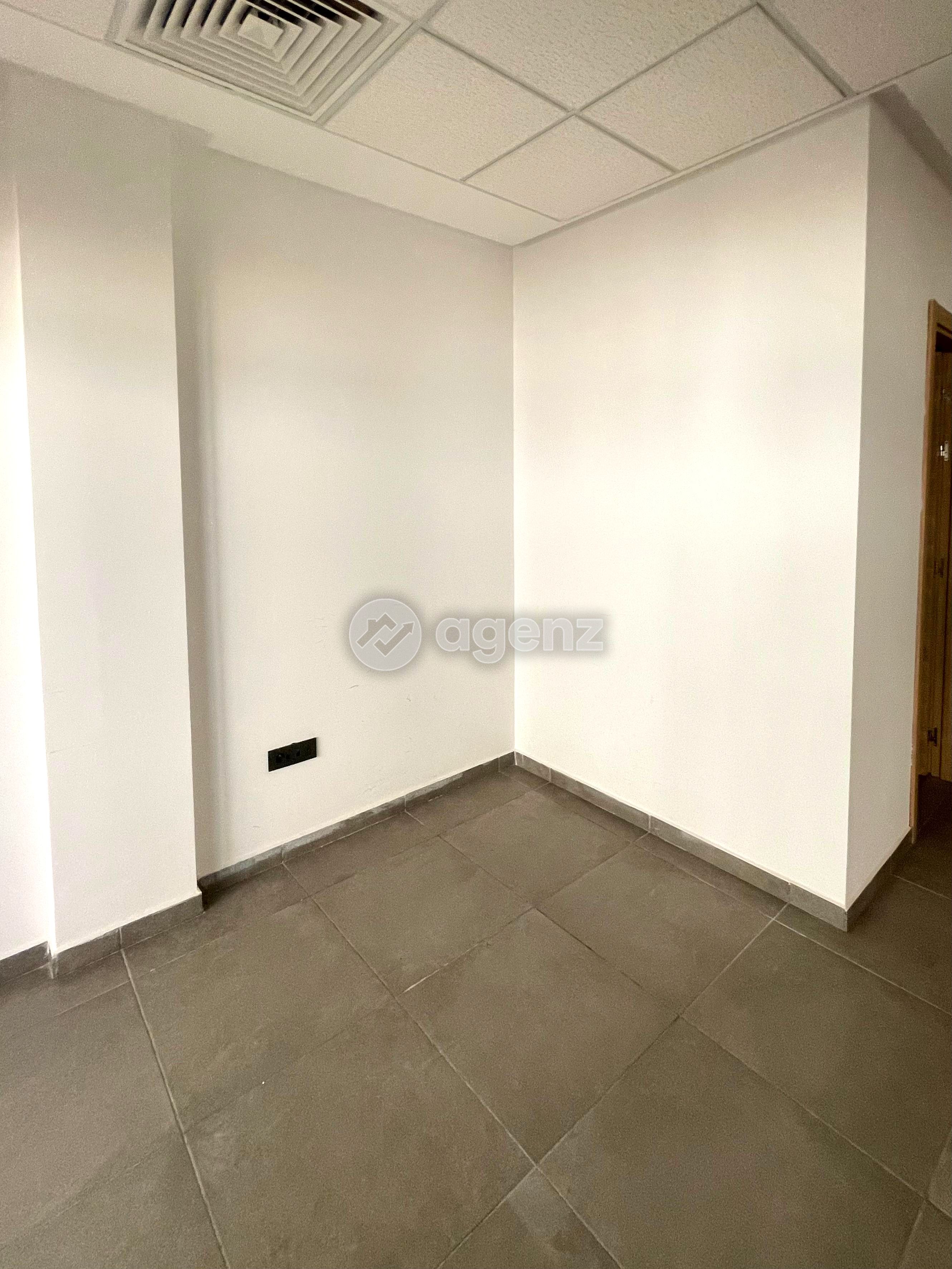 Bureau 48 m² à Nouvelle Ville — 5