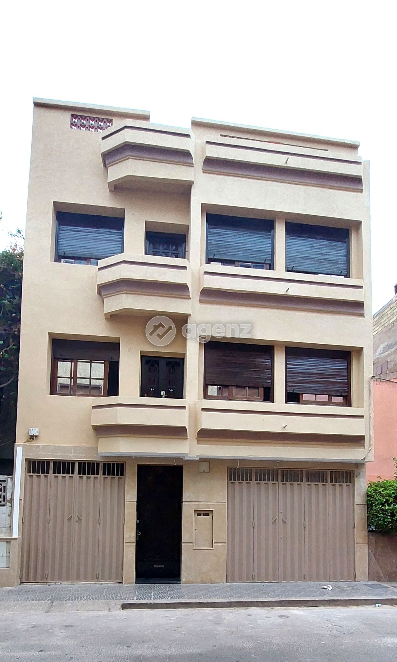Luxueux Maison de 4 chambres à vendre à Hay Al Inara