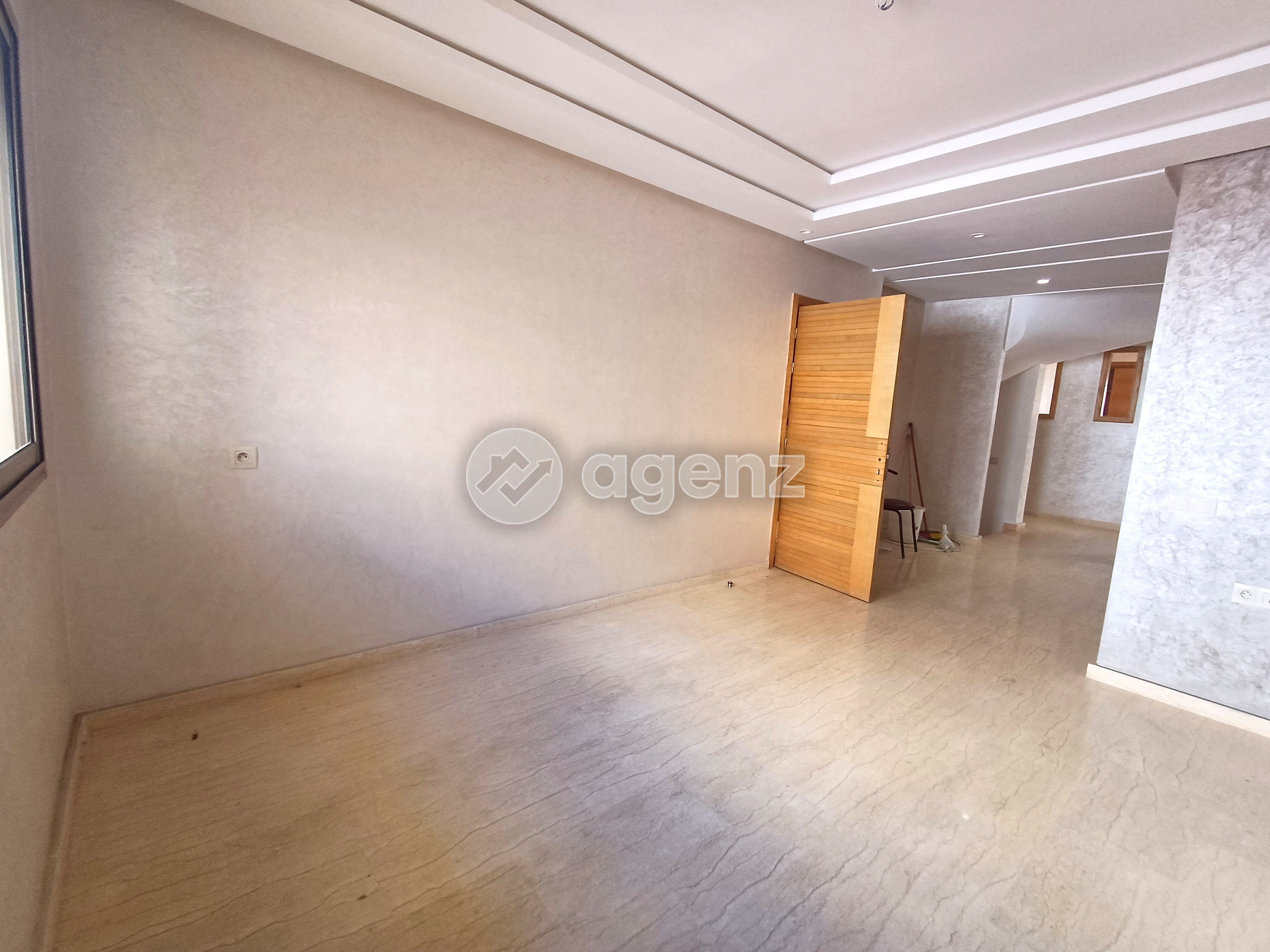 Appartement à vendre à Oulfa — 2