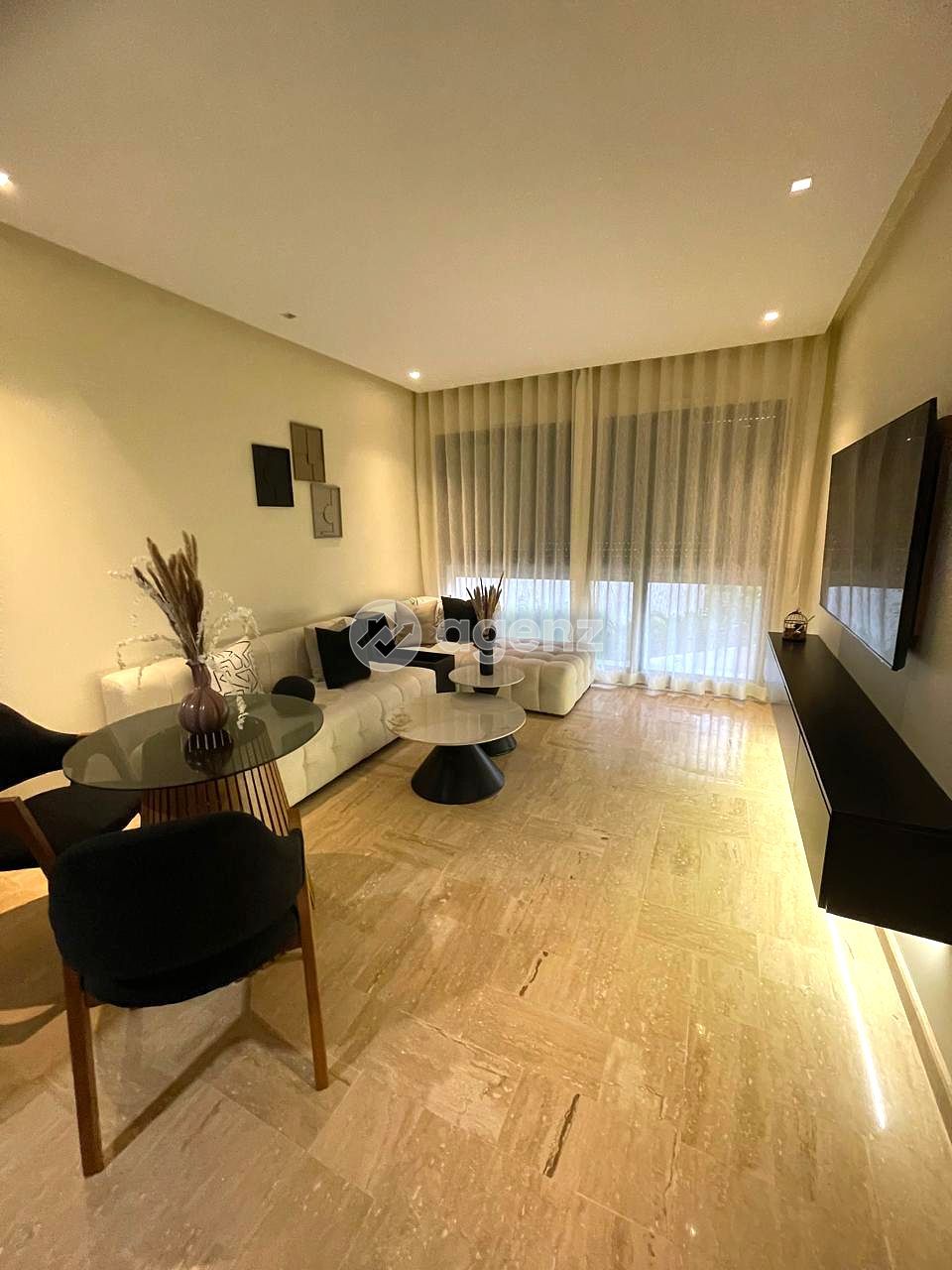 Studio En Location Meublé Sur Casa Finance City