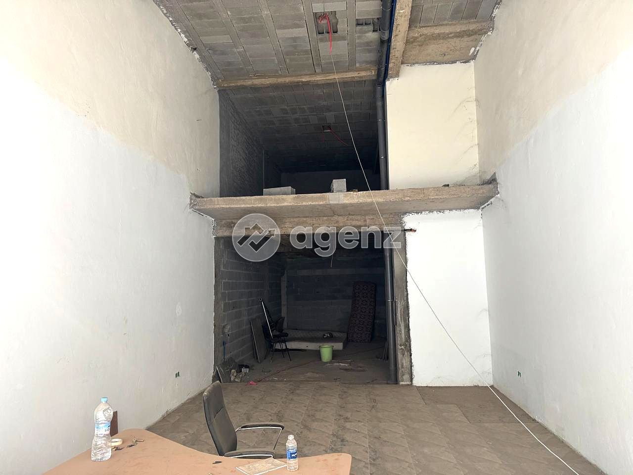 LOCAL COMMERCIAL AVEC MEZZANINE À CASABLANCA — 4