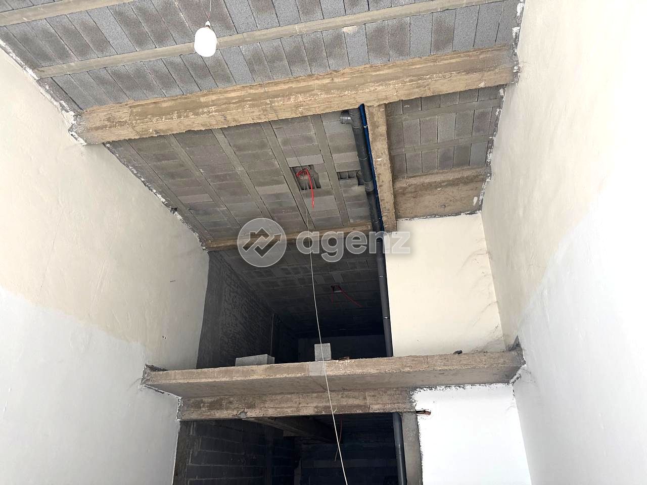 LOCAL COMMERCIAL AVEC MEZZANINE À CASABLANCA — 5