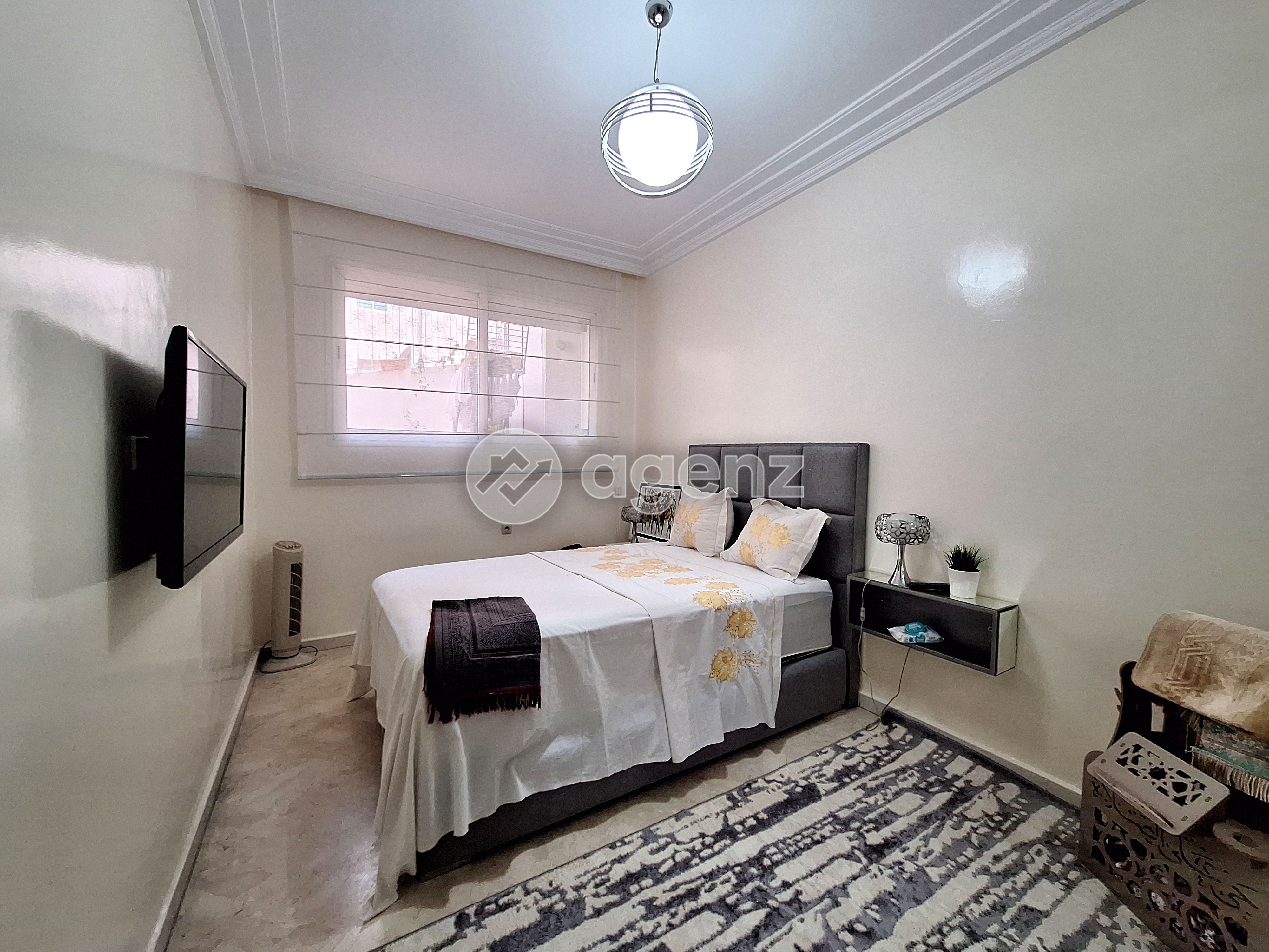 UN APPARTEMENT FAMILIAL GÉNÉREUX AU CŒUR DES HÔPITAUX — 5
