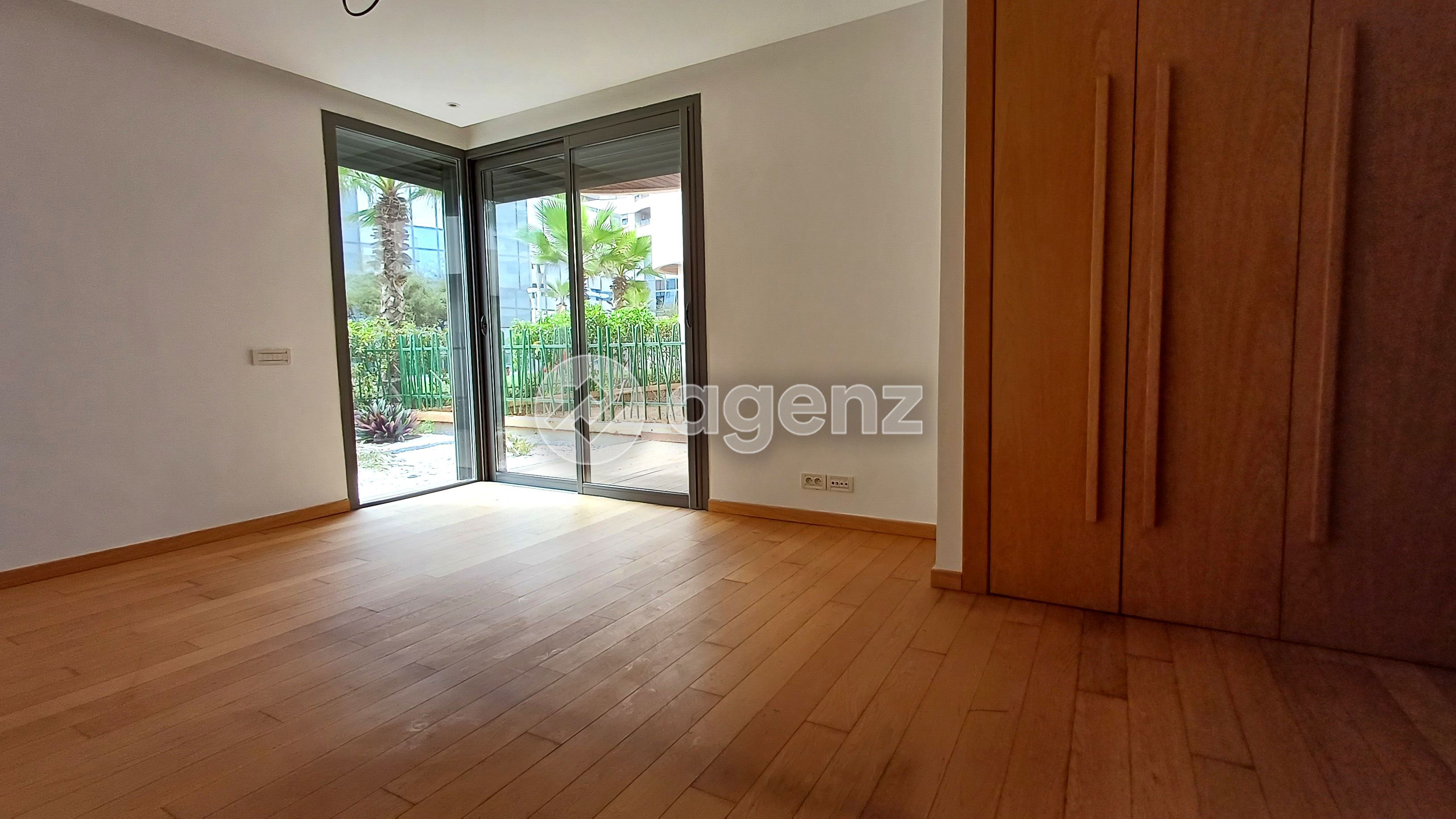 Exceptionnel Appartement de 2 chambres à vendre à Marina — 2