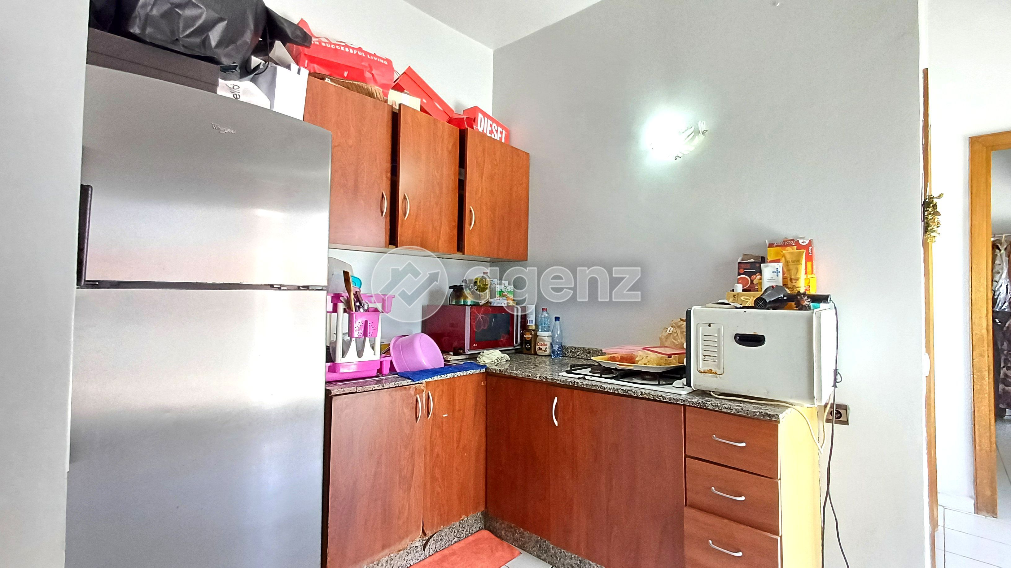 Authentique Appartement de 1 chambre à vendre à Moulay Youssef — 3