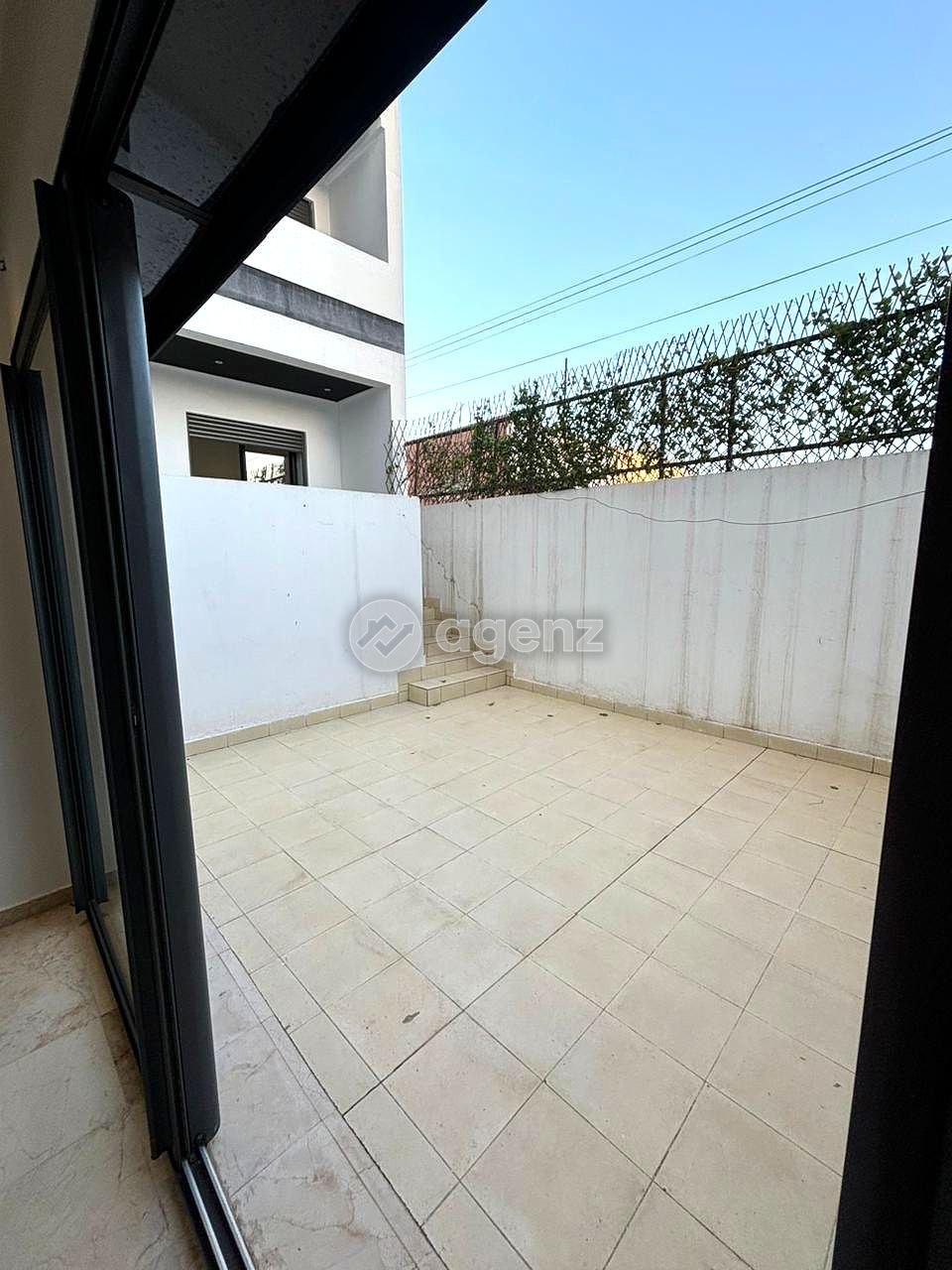 Appartement à louer à Oasis — 4