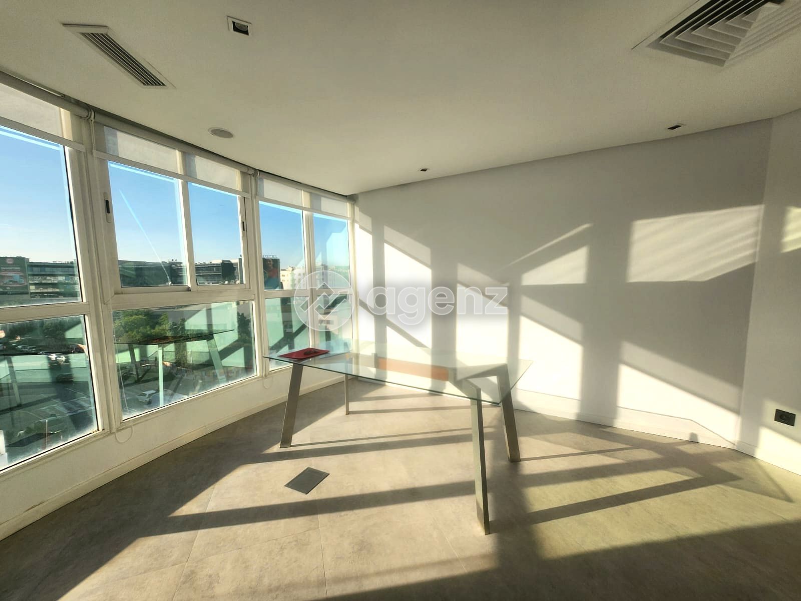 Prestigieux Bureau à vendre à maarif — 2