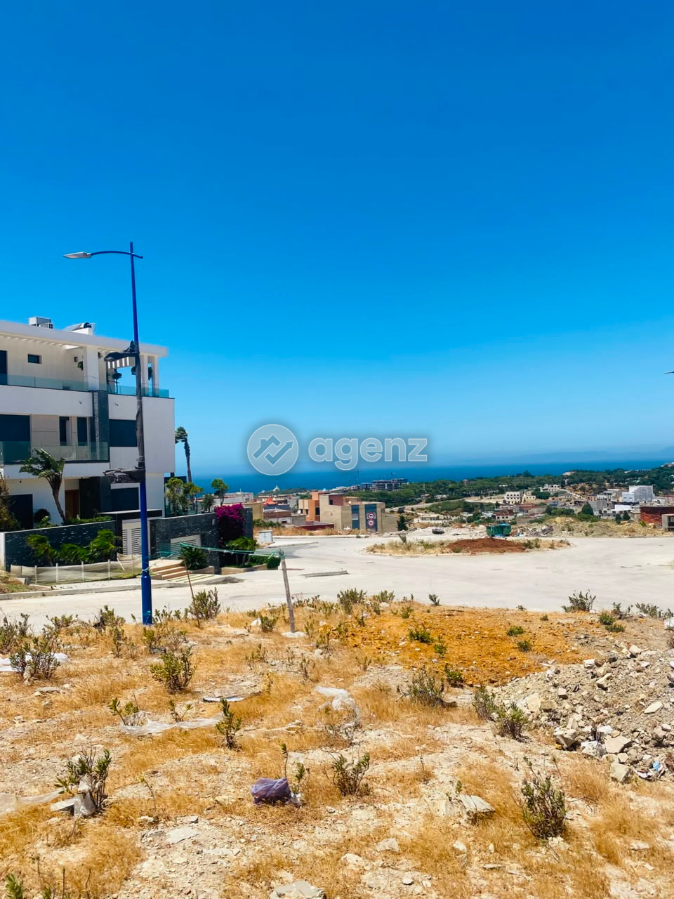 Terrain Villa a Mnar vue mer - 3 façades — 4
