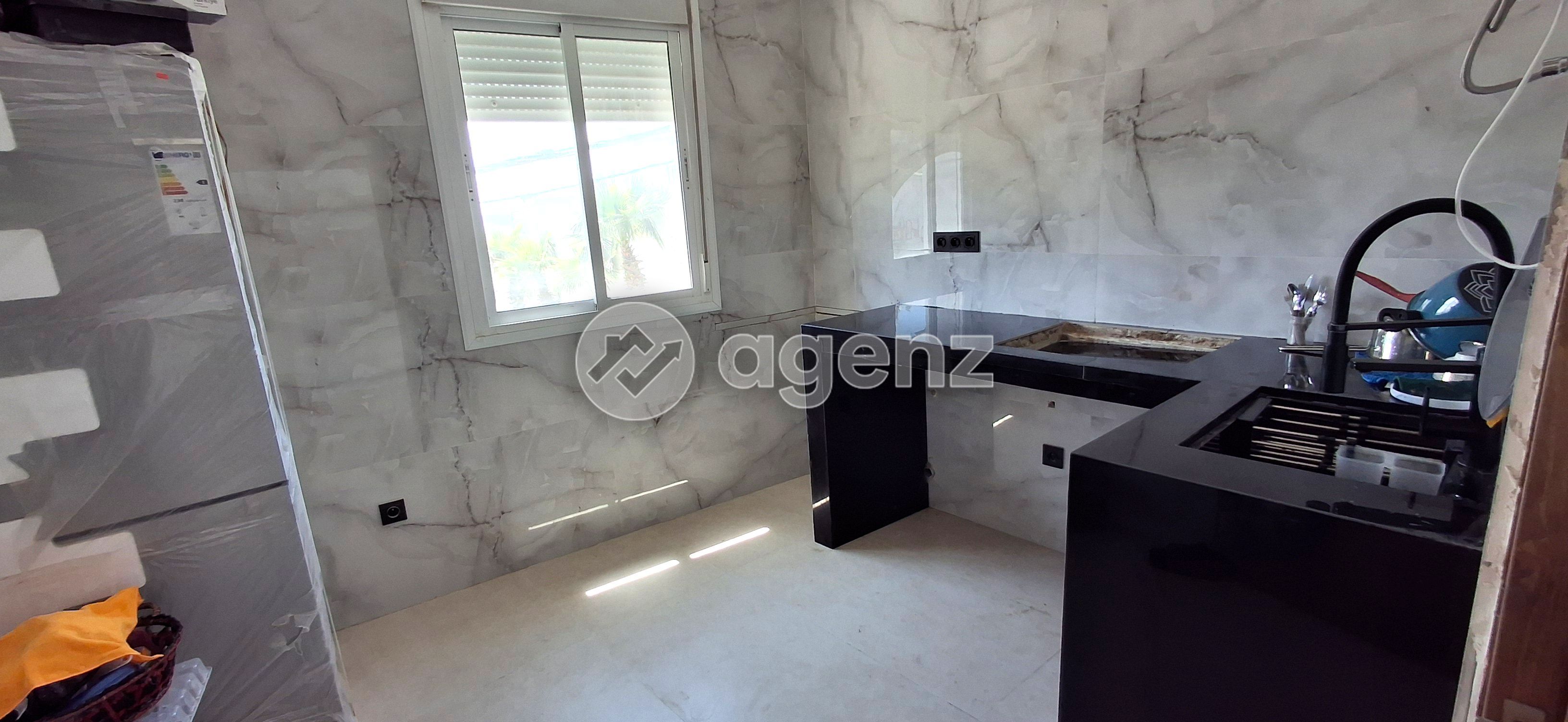 Appartement vue mer à vendre à Mnar — 3