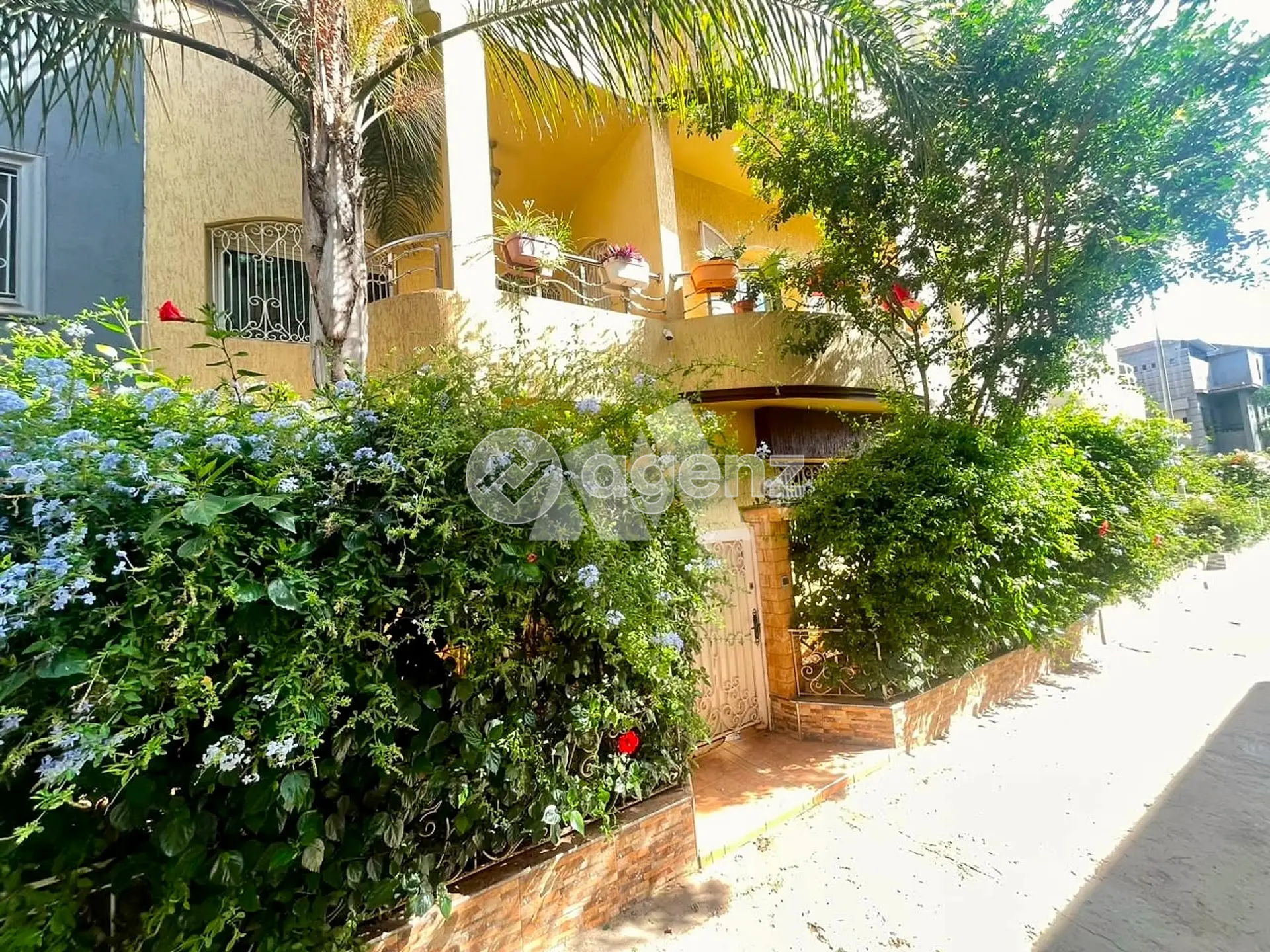 Villa — Casablanca