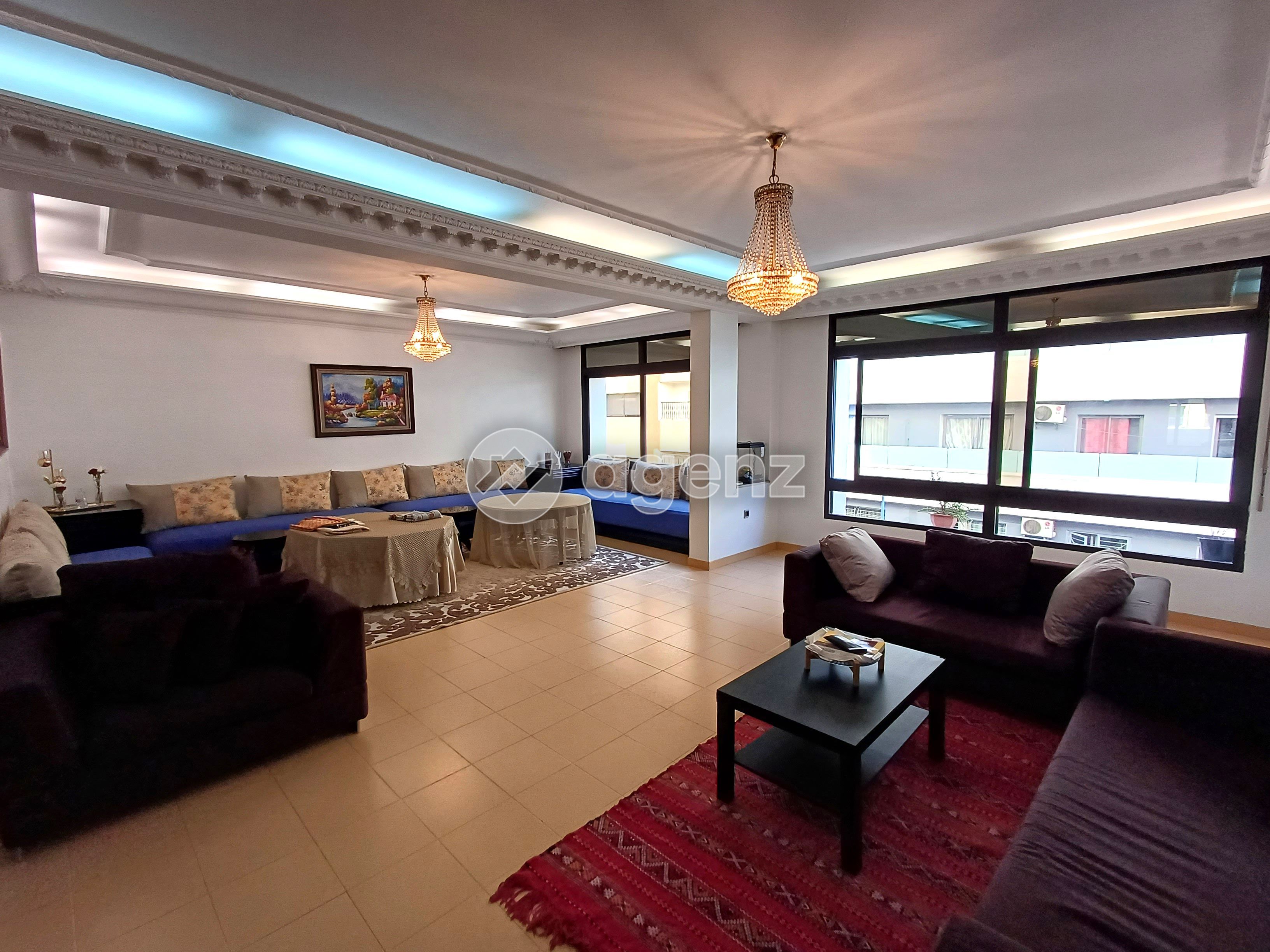 Appartement à vendre à 2 Mars — 3