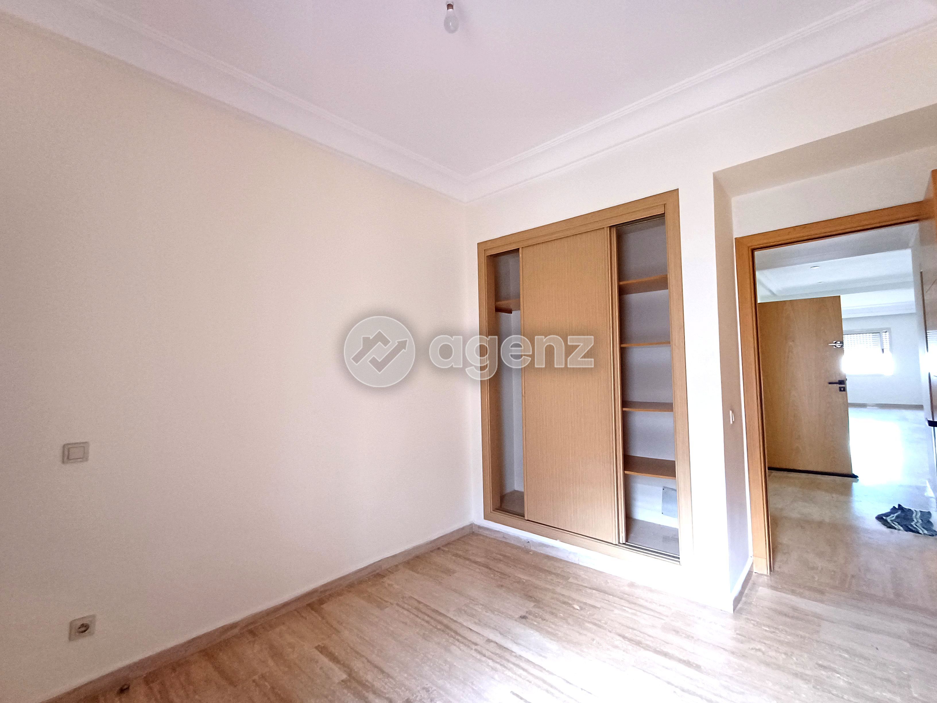 APPARTEMENT FAMILIAL LUMINEUX DANS LE QUARTIER PRISÉ DE NASSIM 1 — 5