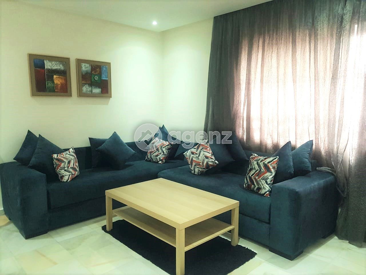 Prestigieux Studio meublé de 1 chambre à louer à Les Hôpitaux