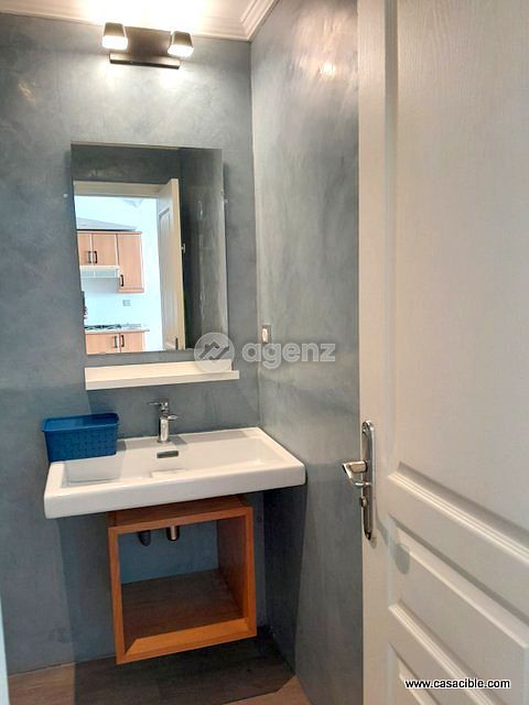 Magnifique studio meublé à louer à Bourgogne  — 5
