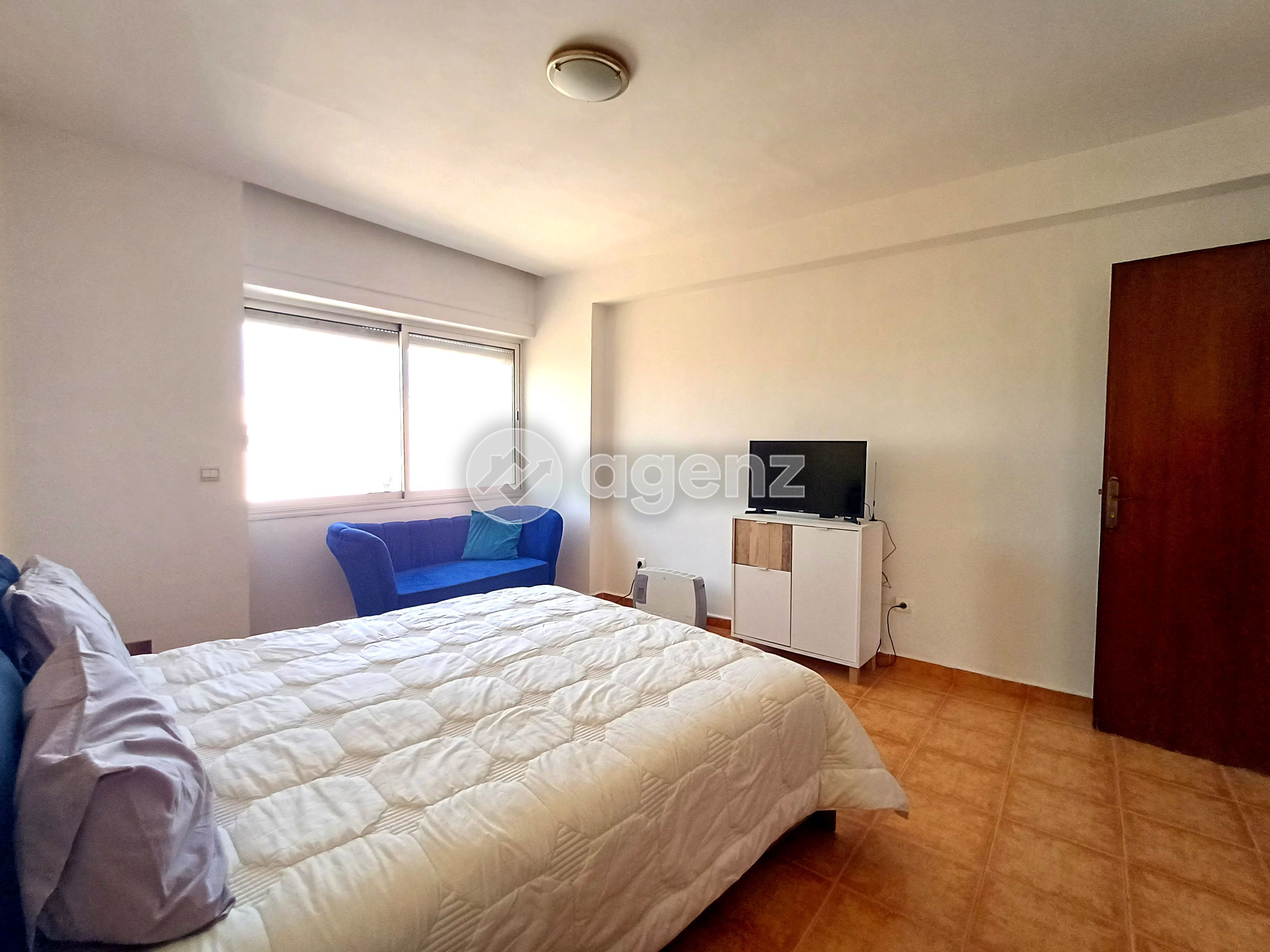 PROFITEZ D’UN APPARTEMENT SPACIEUX ET LUMINEUX — 2