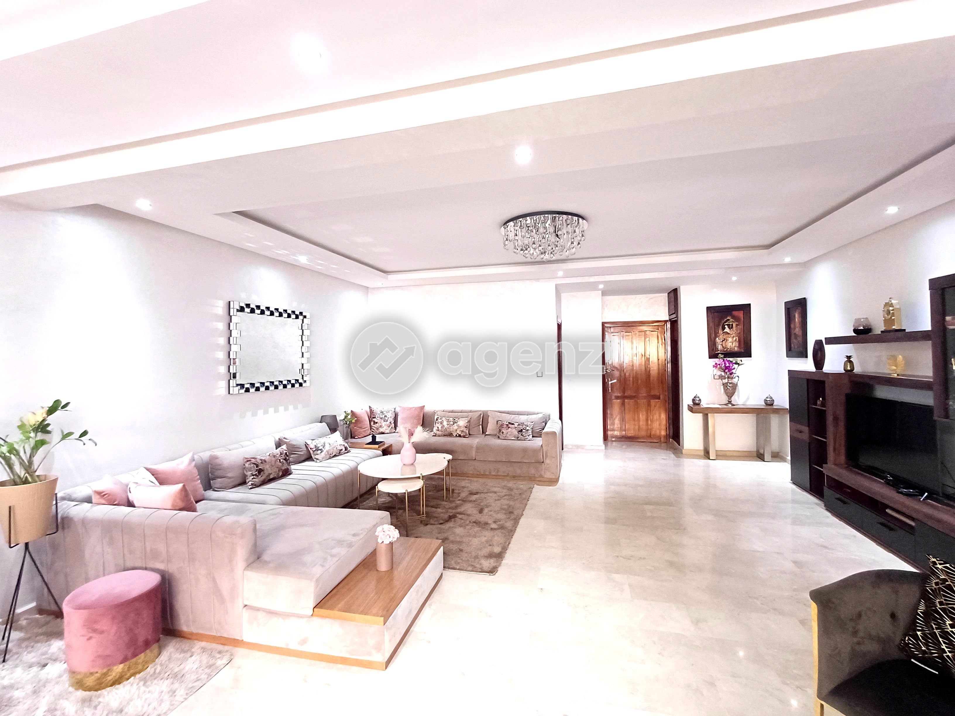 Appartement à vendre à 2 Mars — 4