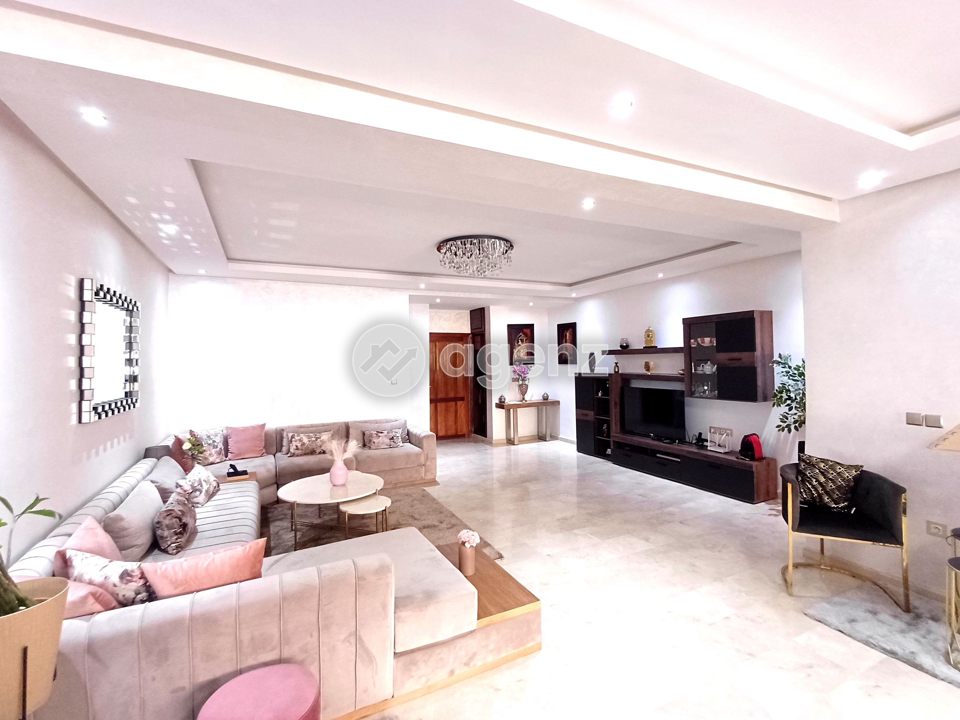 Appartement à vendre à 2 Mars — 5