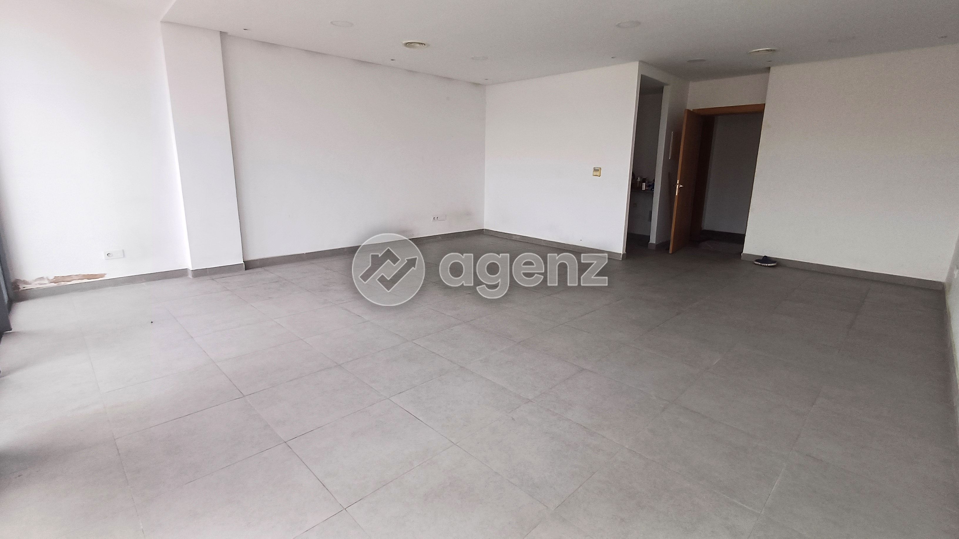Bureau de 69 m² aux Hôpitaux - Casablanca — 2