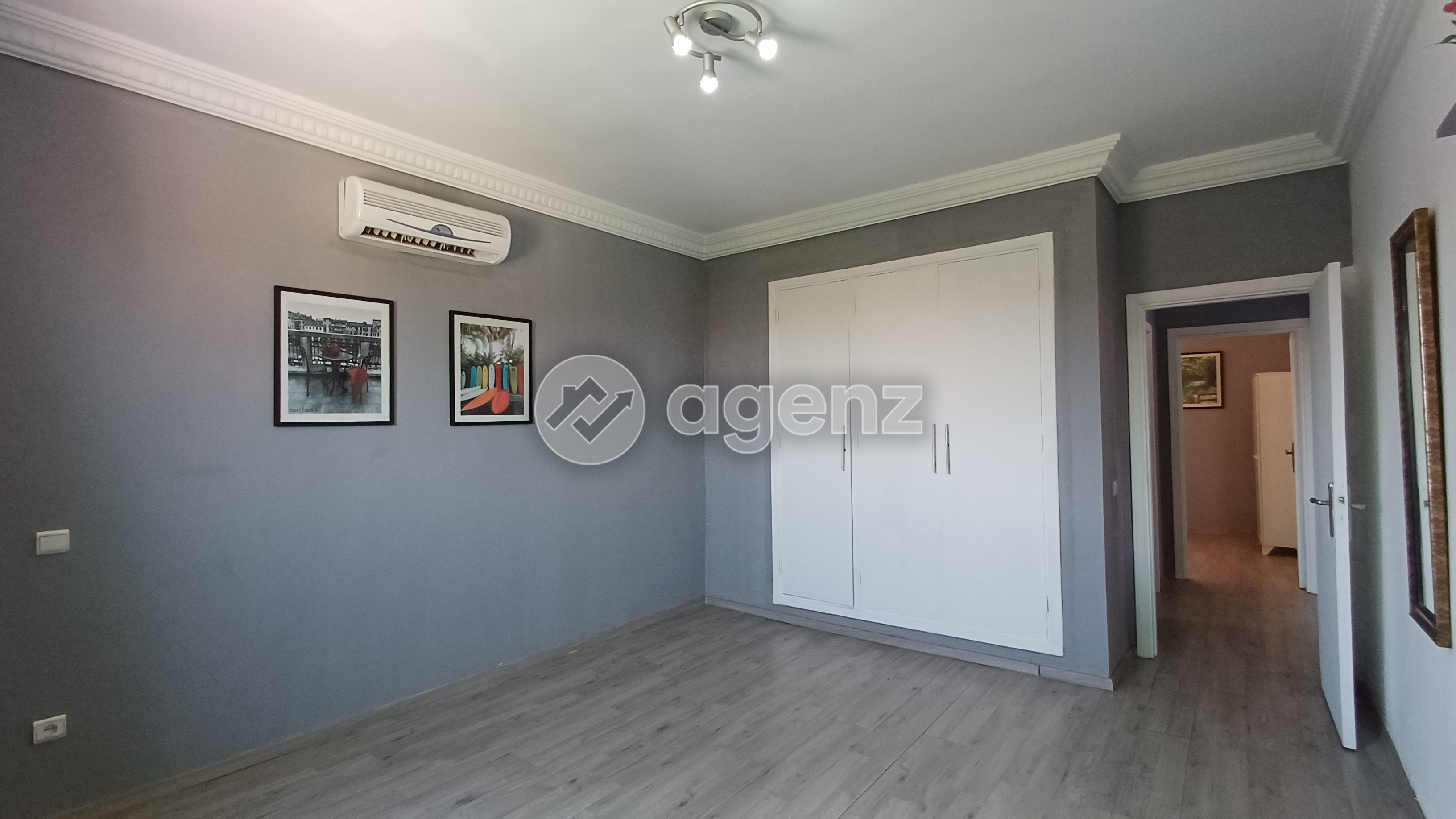 Splendide Appartement de 2 chambres A vendre à Samlalia — 2