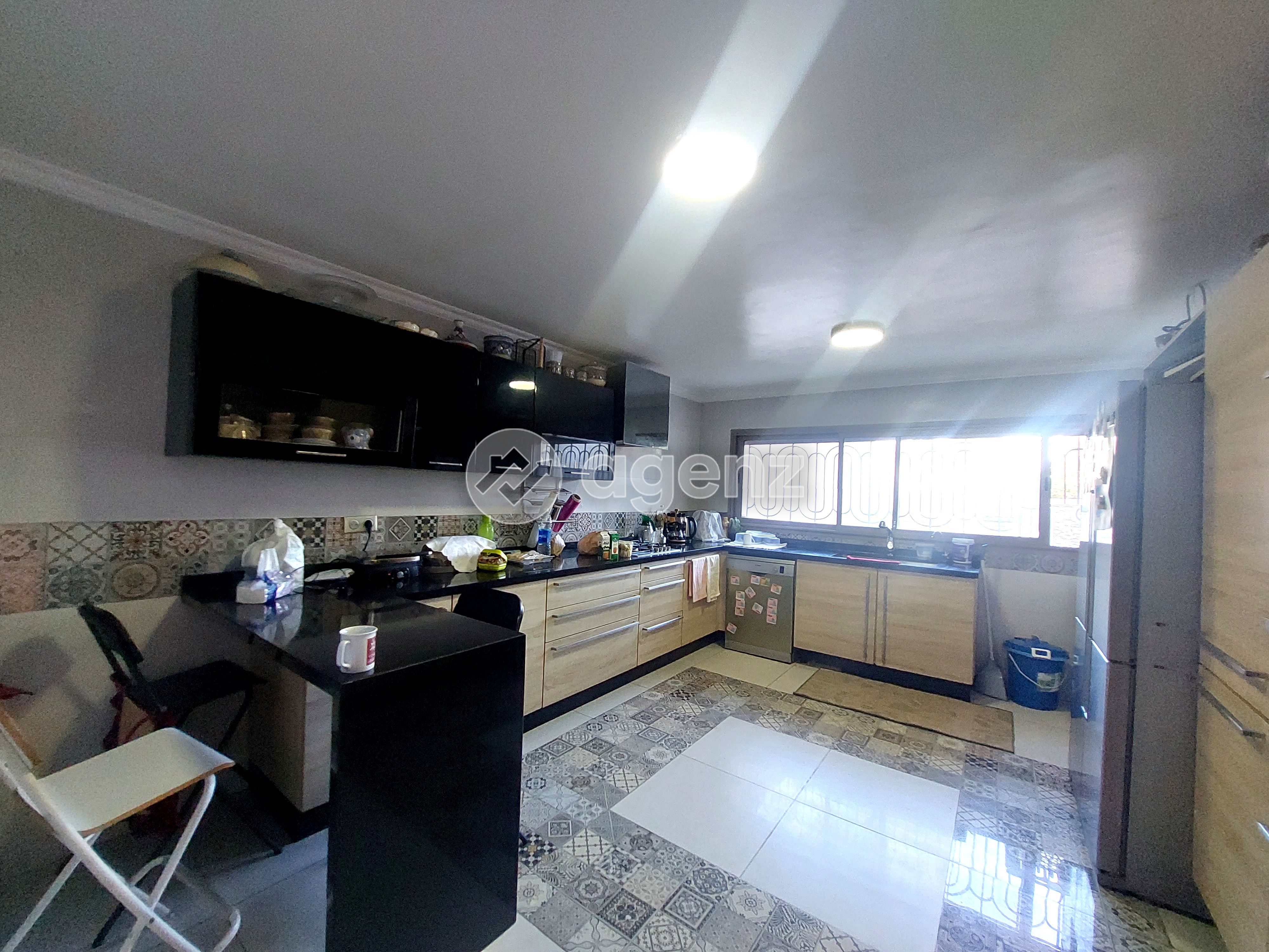 VILLA FAMILIALE AVEC PISCINE ET PUITS – VAL D’ANFA — 5