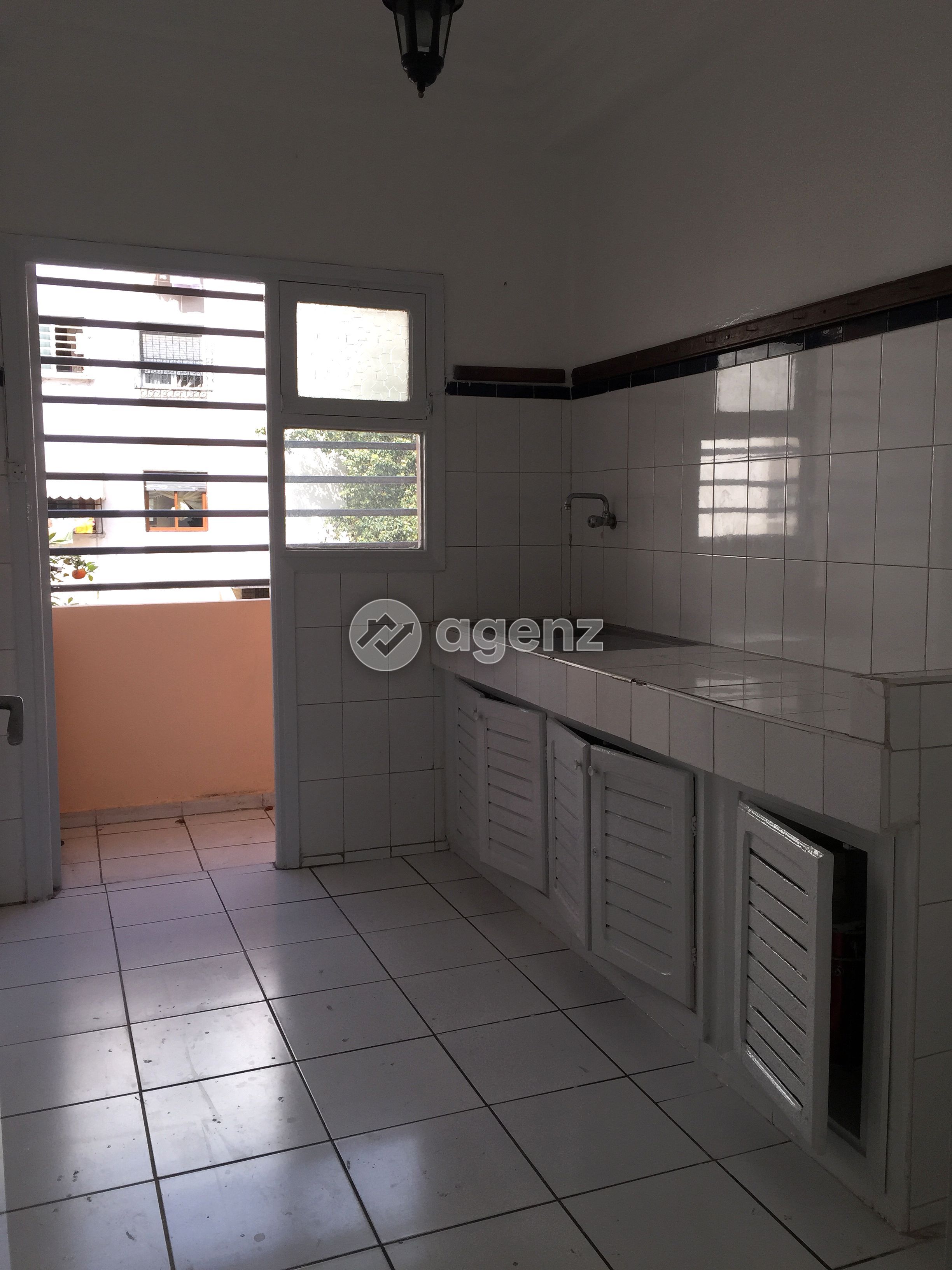 Bel appartement lumineux et central à vendre à Sidi Moumen — 3