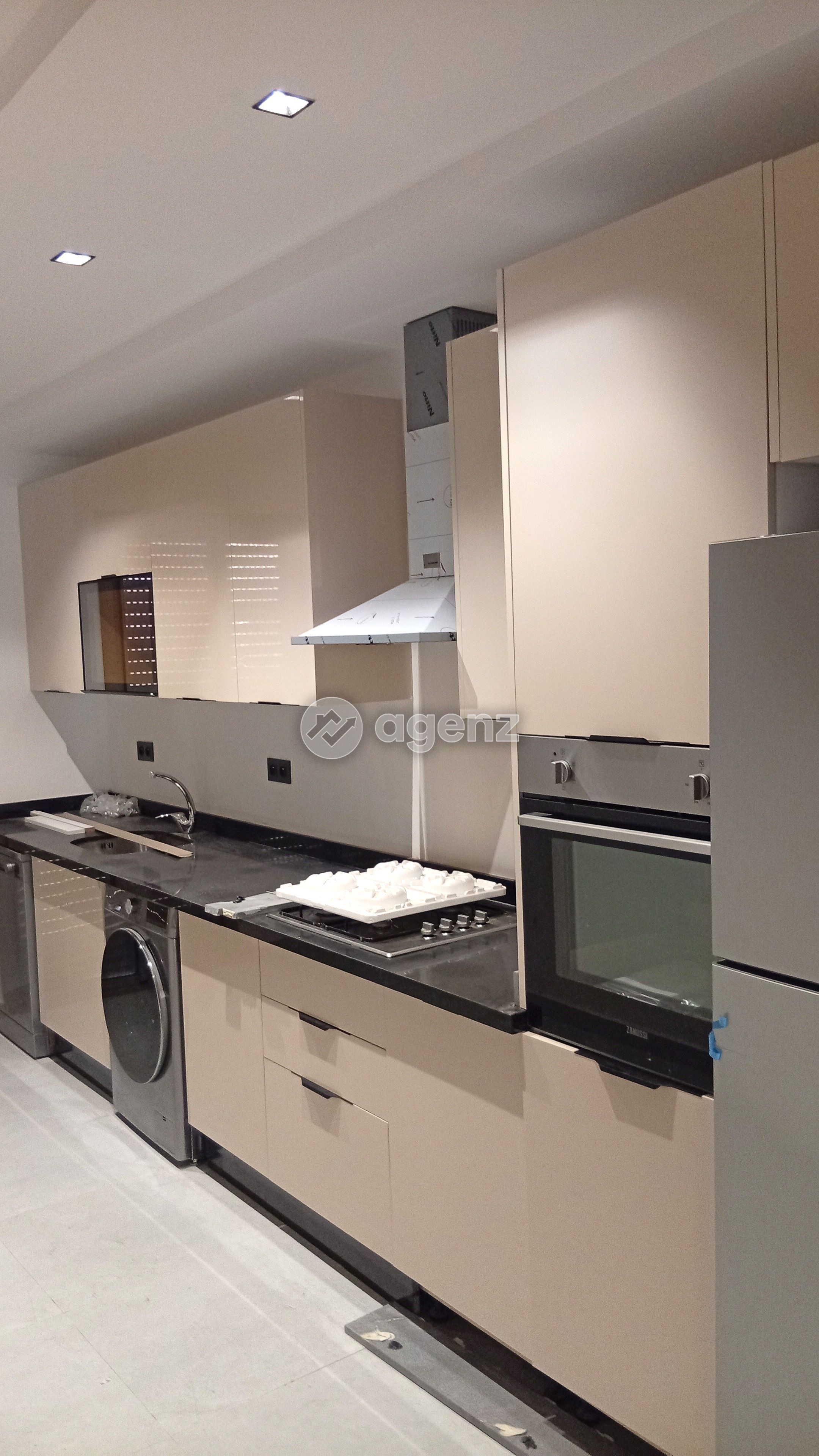 Charmant Appartement de 3 chambres à vendre à Aïn Sebaâ — 2