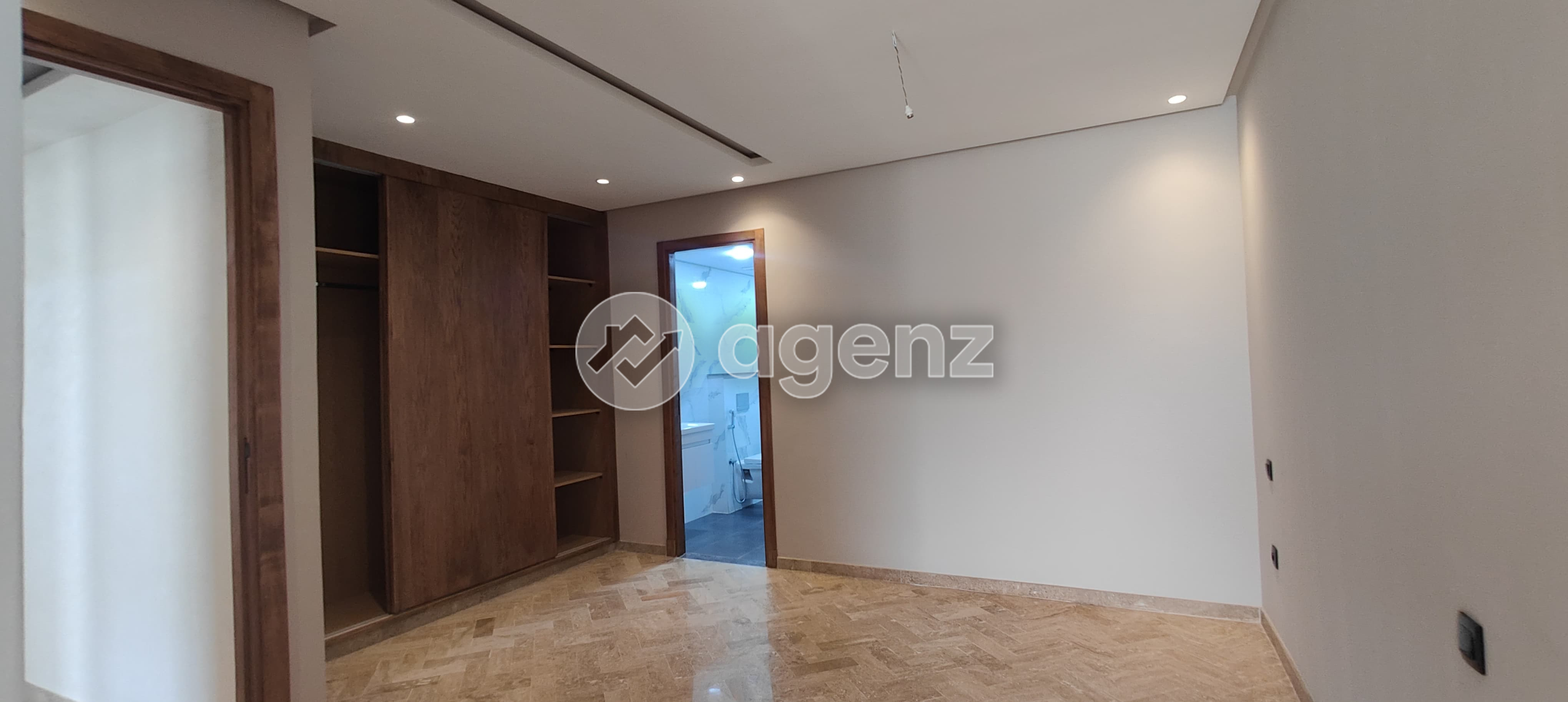 Luxueux Appartement de 2 chambres à vendre à Aïn Sebaâ — 2